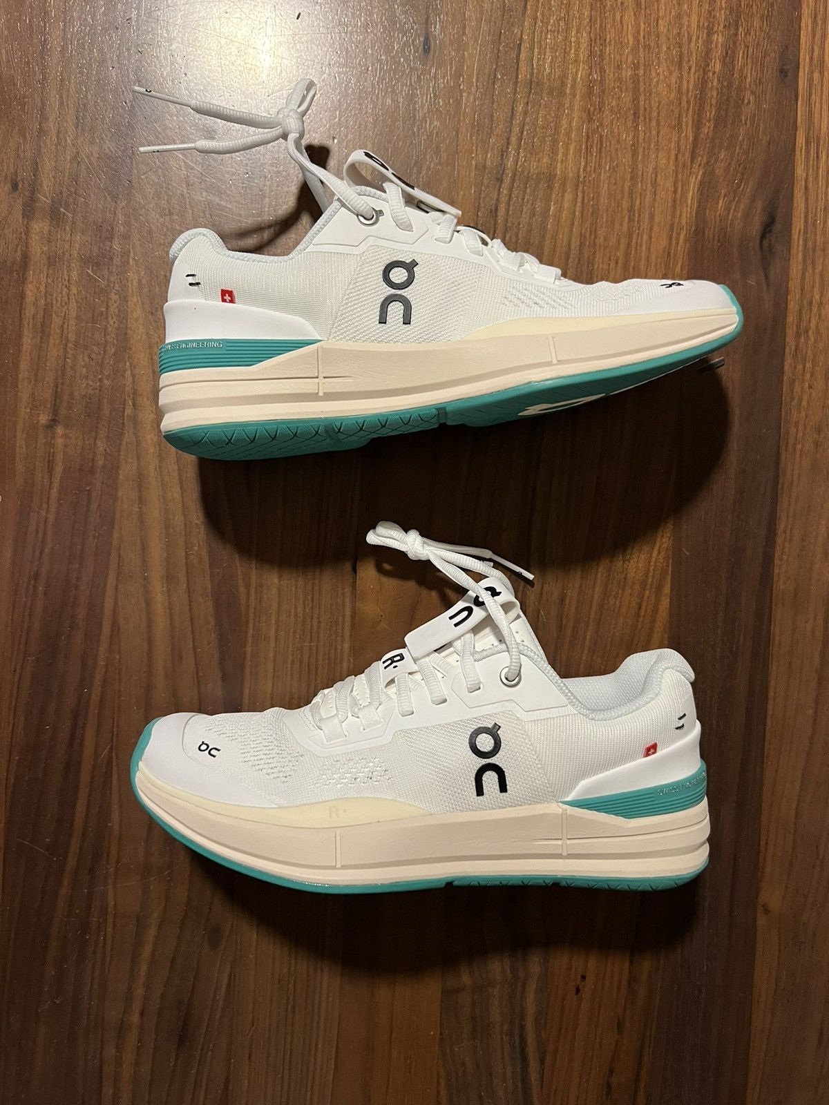 Kith × On On THE ROGER Pro White Mint Tennis Federer Woman Size 8 Size US 8 / IT 38 - 2 Thumbnail