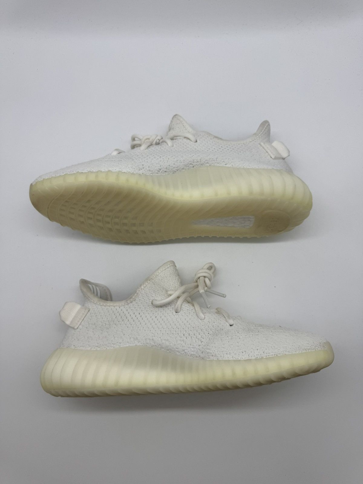 Adidas × Yeezy Adidas Yeezy Boost 350 V2 Low Cream Triple White Size 7.5 Size US 7.5 / EU 40-41 - 3 Thumbnail