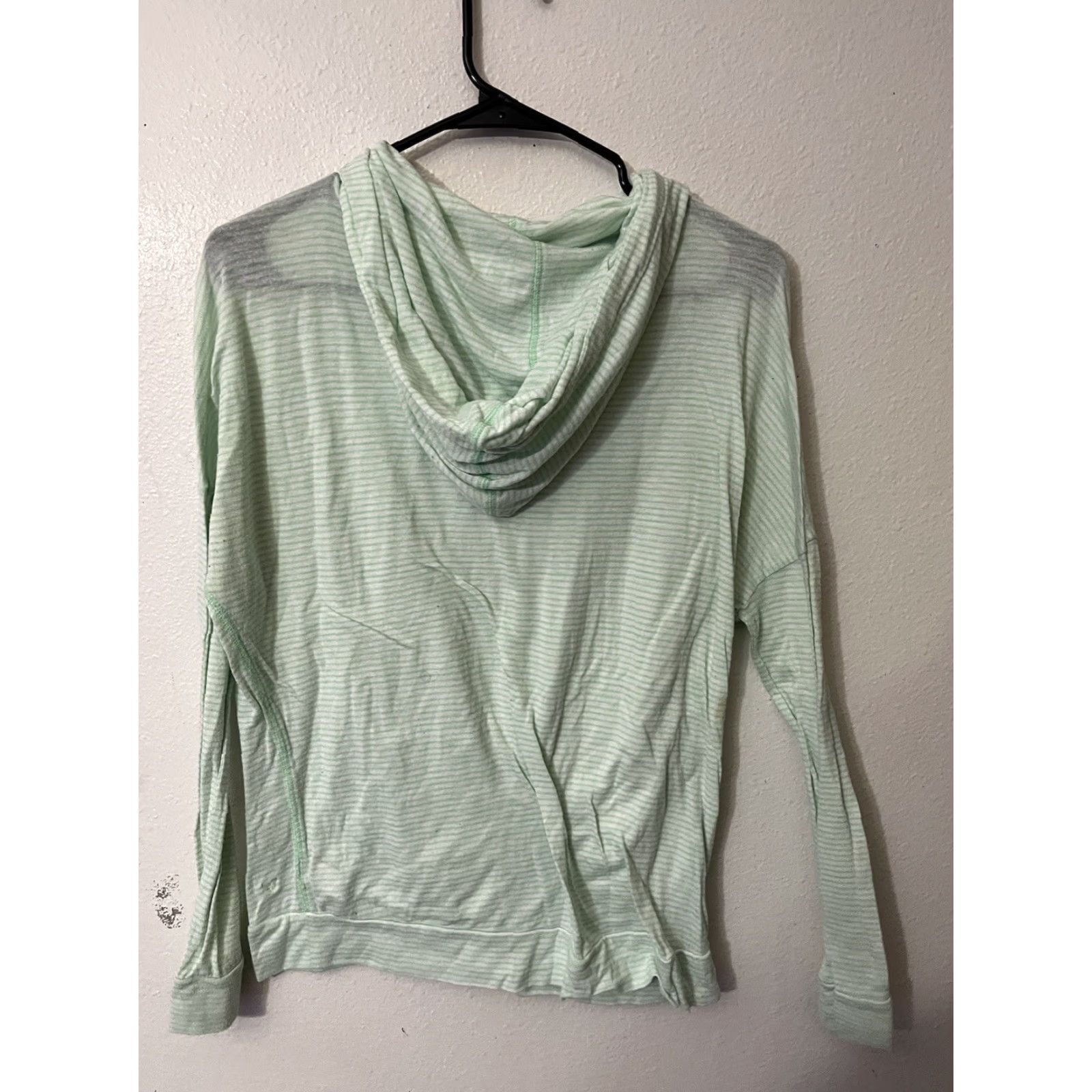 American Eagle Outfitters American Eagle Hoodie Womens Medium Green Ivory Stripe Knit Pullover Sweater Size M / US 6-8 / IT 42-44 - 3 Thumbnail