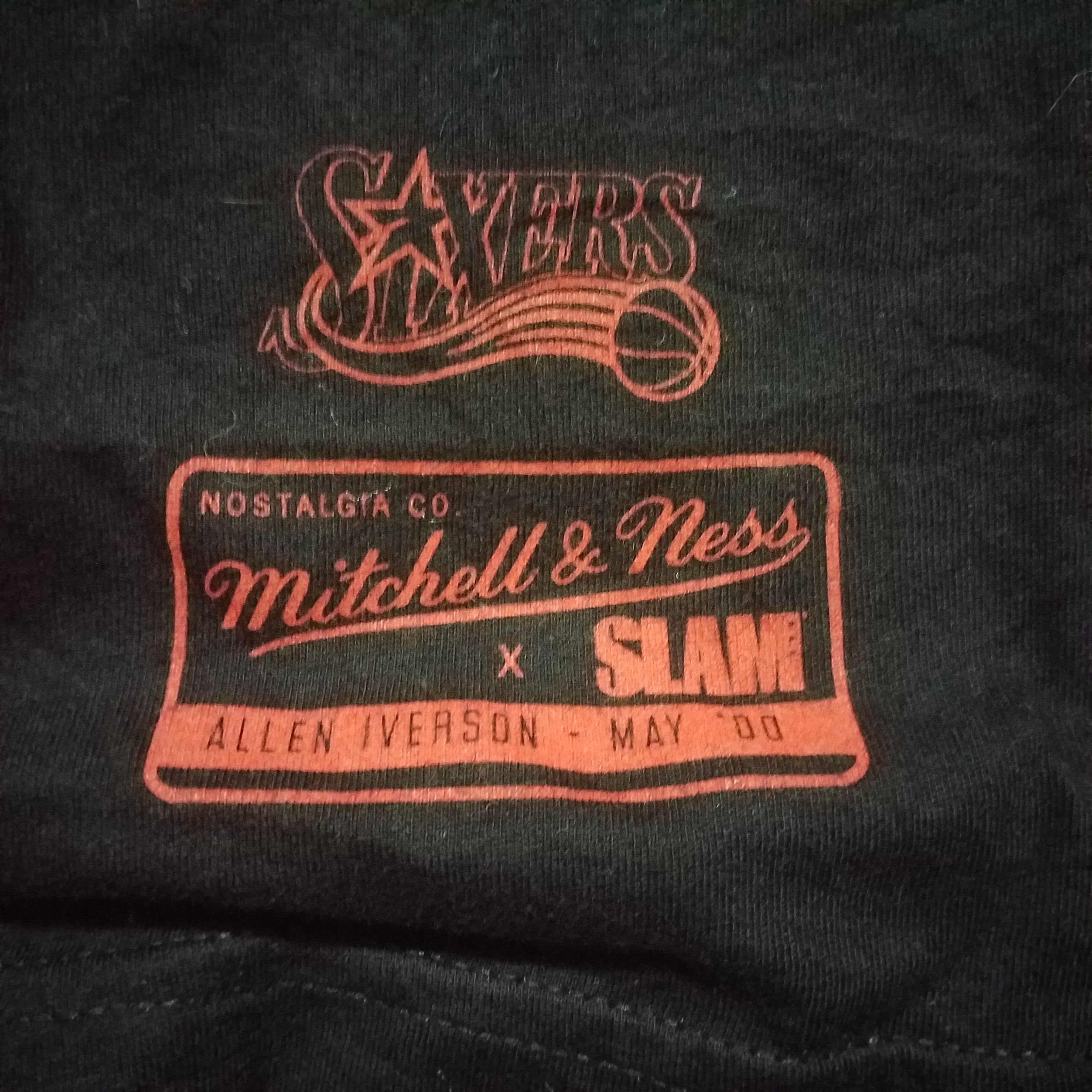 Mitchell & Ness NOSTALGIA ALLEN IVERSON SIXERS BIG PICTURE Size US M / EU 48-50 / 2 - 2 Thumbnail