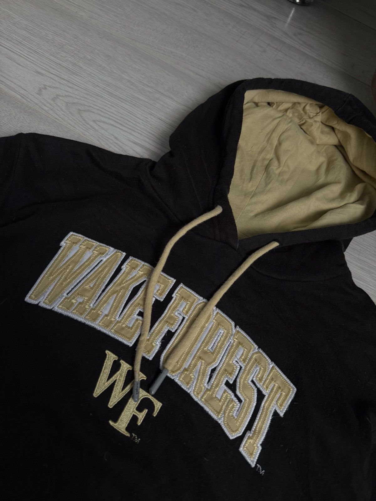 Champion Vintage champion Wake Forest hoodie Size US M / EU 48-50 / 2 - 3 Thumbnail