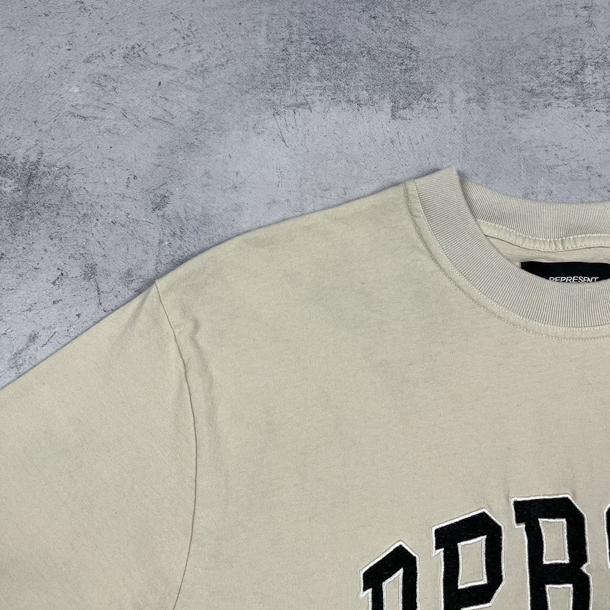 Represent Clo. Represent clo. big embroidered logo tee Size US L / EU 52-54 / 3 - 13 Thumbnail