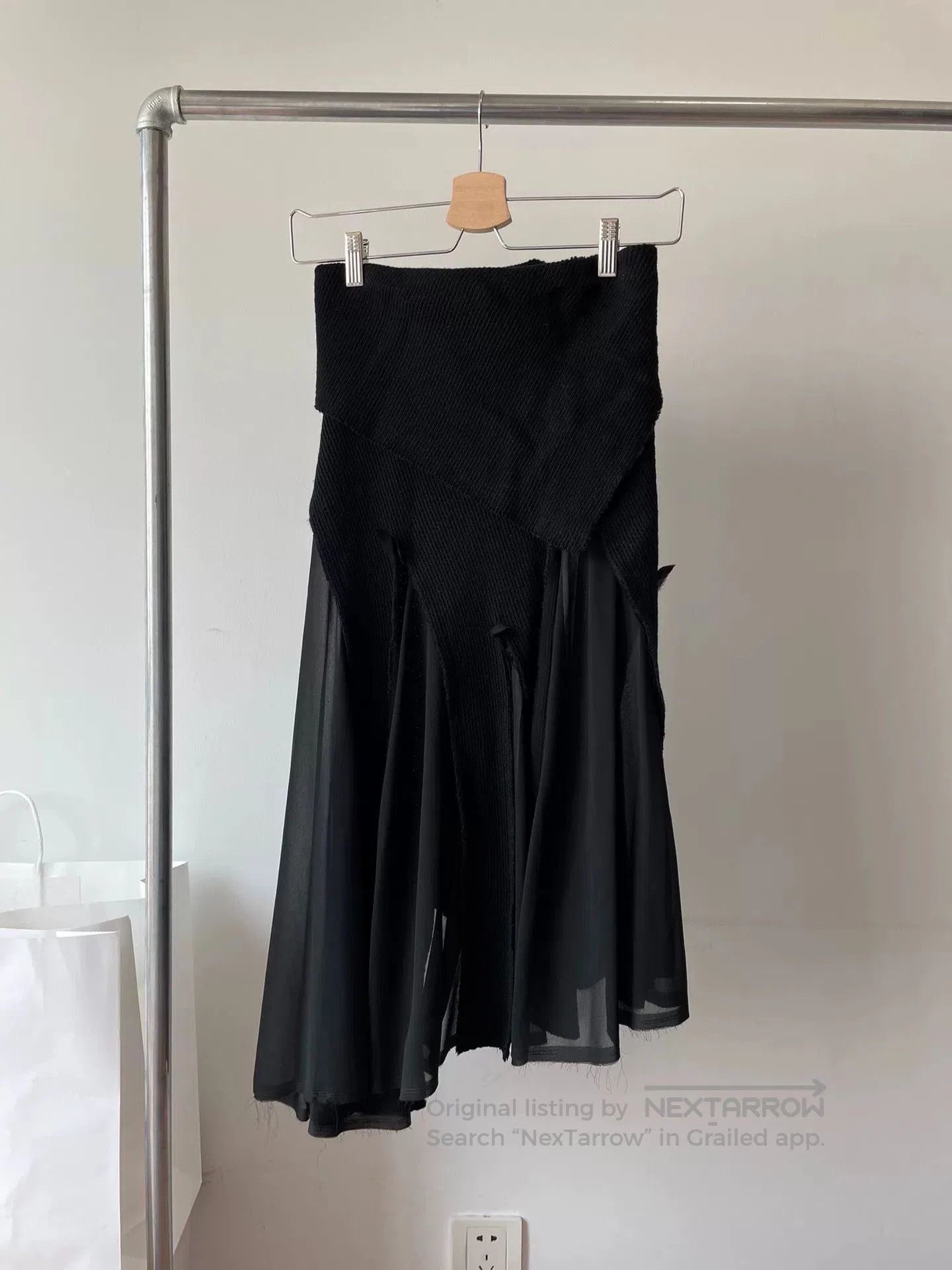 CDG by Comme des Garcons Comme des Garçons Black Skirt. Size 26" / US 2 / IT 38 - 1 Thumbnail