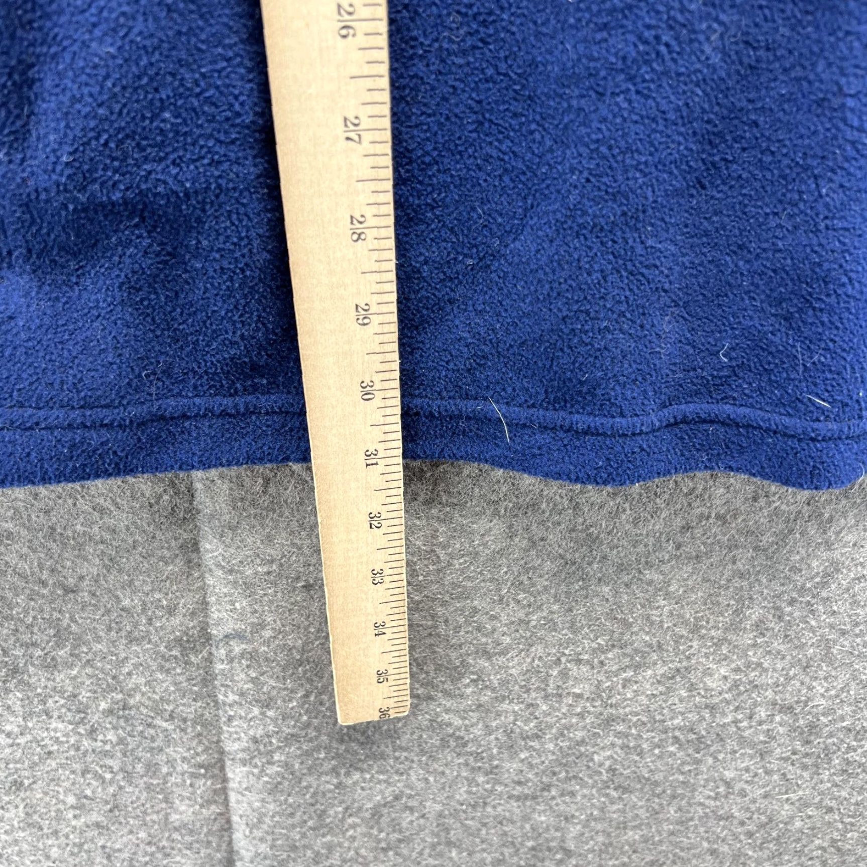 Vintage VINTAGE Huk Sweater Men Large Blue 1/4 Zip Pullover Sweatshirt Casual Fleece Jacket Vtg Size US L / EU 52-54 / 3 - 6 Thumbnail