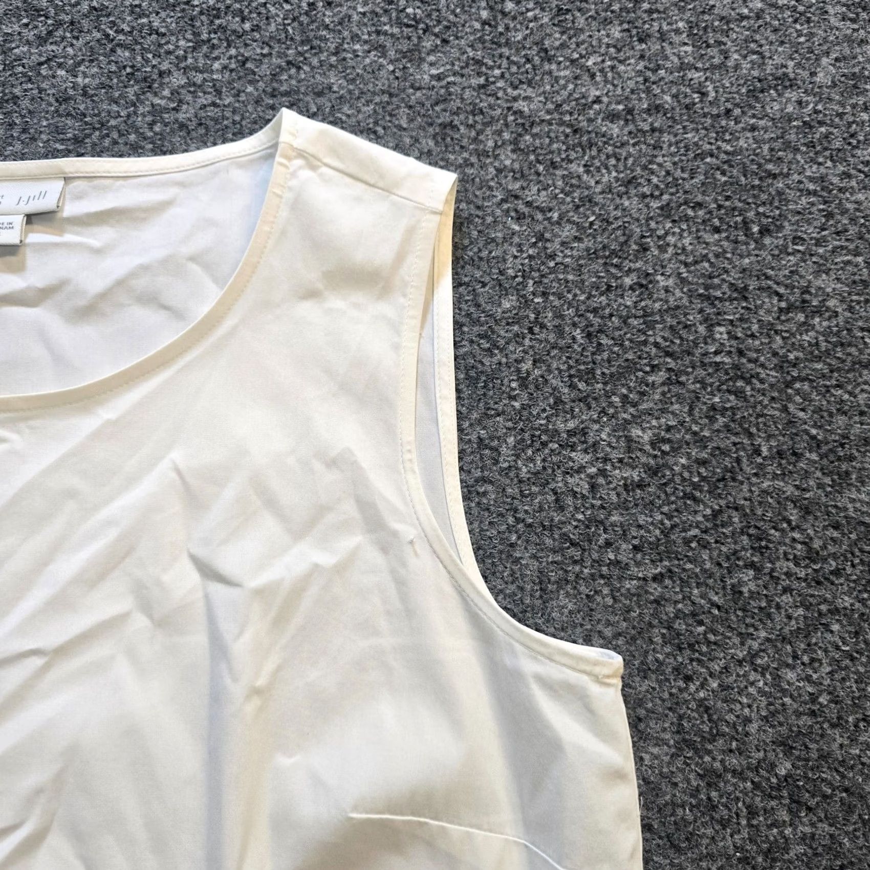 J. Jill J. Jill Top Shirt Womens Small White Sleeveless Tank Pleated Trim Layer Capsule Capsule Size S / US 4 / IT 40 - 4 Thumbnail