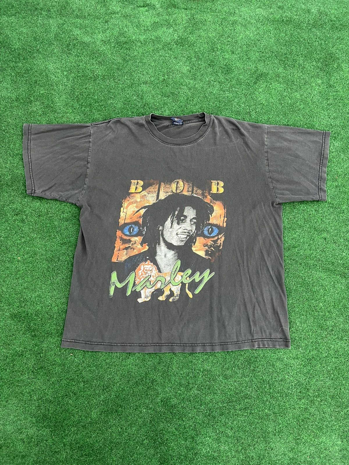 image of Band Tees x Bob Marley Early 2000’S Vintage Bob Marley Tee in Black, Men's (Size XL)