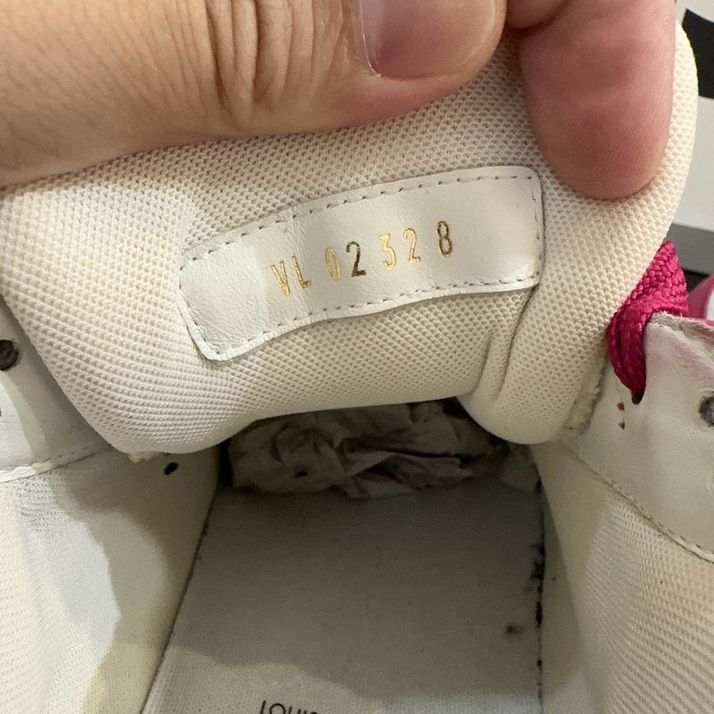 Louis Vuitton Louis Vuitton Trainer Low-Top Sneakers in Purplish Red -250 Size US 9 / EU 42 - 3 Thumbnail