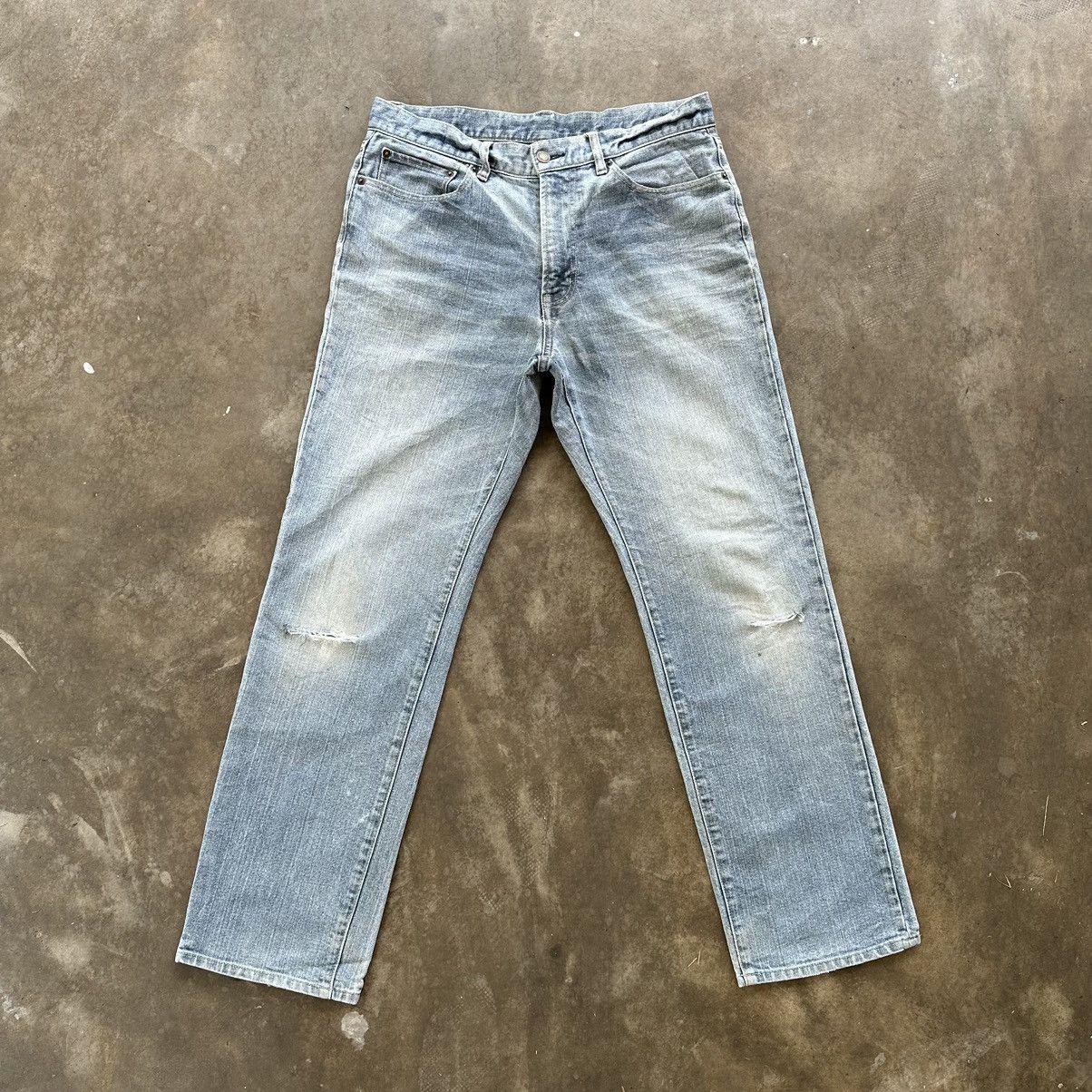 Japanese Brand Vintage Japanese Lightwash Distressed Denim Jean Pant W31 Size US 31 - 1 Thumbnail