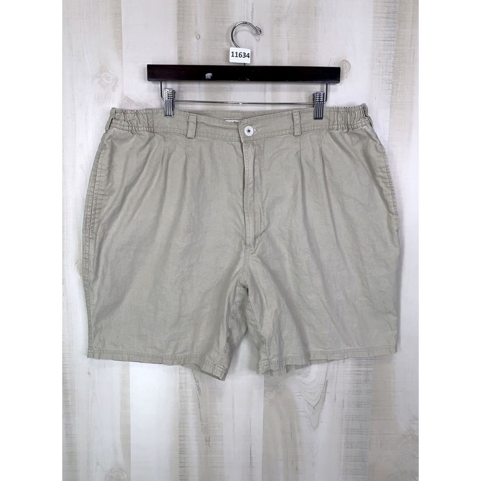 Bugle Boy VINTAGE Bugle Boy Khaki Pleated Front Mens Shorts Size 40 Beige 90s Chino Size US 40 / EU 56 - 2 Thumbnail