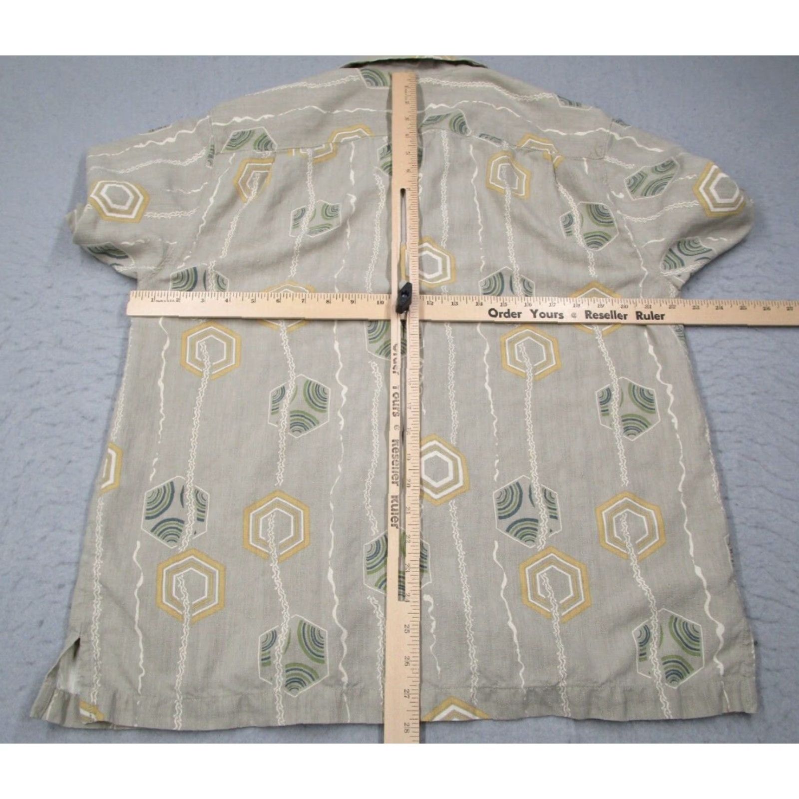 Tommy Bahama VINTAGE Tommy Bahama Shirt Men Large Beige Button Up Silk Camp Loop Collar Tiki Size US L / EU 52-54 / 3 - 4 Thumbnail