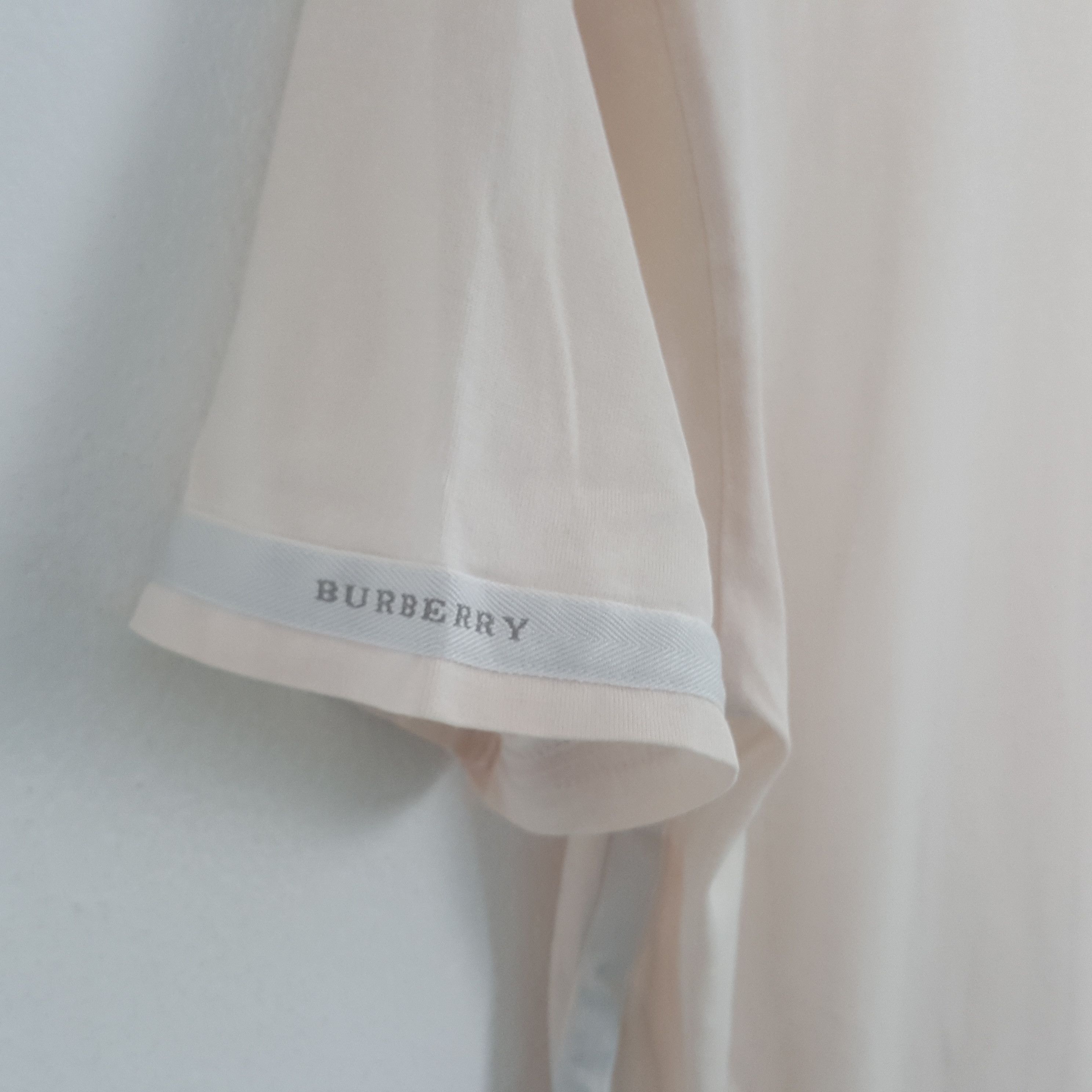 Burberry × Vintage Vintage Burberry London Luxury Brand Tshirt Size US M / EU 48-50 / 2 - 4 Thumbnail