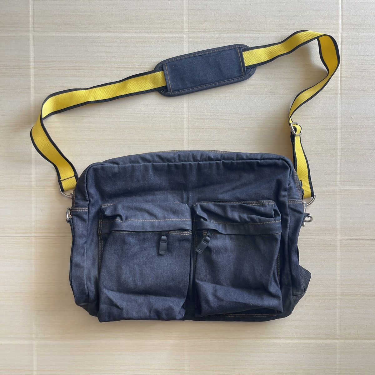 Gap Messenger Bag in Blue, Men's