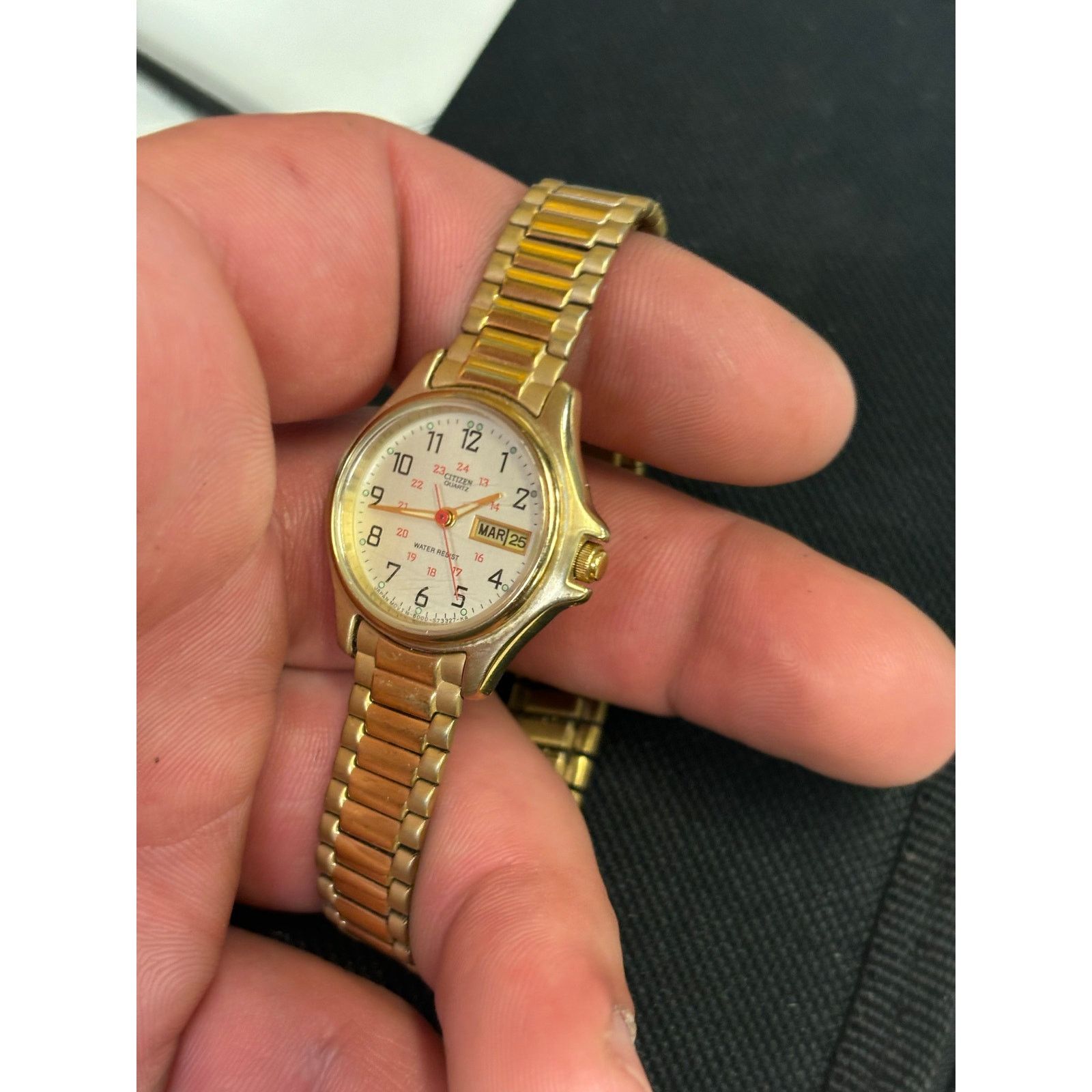 Citizen Citizens 6000-S27182 Gold Tone Women’s Watch! New Battery! Size ONE SIZE - 3 Thumbnail