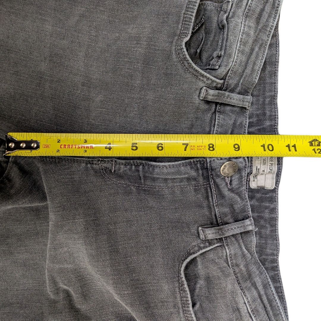 Free People Free People Relaxed Fit Black Denim Jeans w/ Raw Hem Size 28" / US 6 / IT 42 - 6 Thumbnail