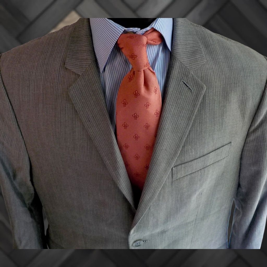 Express EXPRESS Gray Pinstriped 2 Button Notch Collar Suit 40R 34x31 Mens Wool Blend 2 Piece Size 40R - 1 Thumbnail