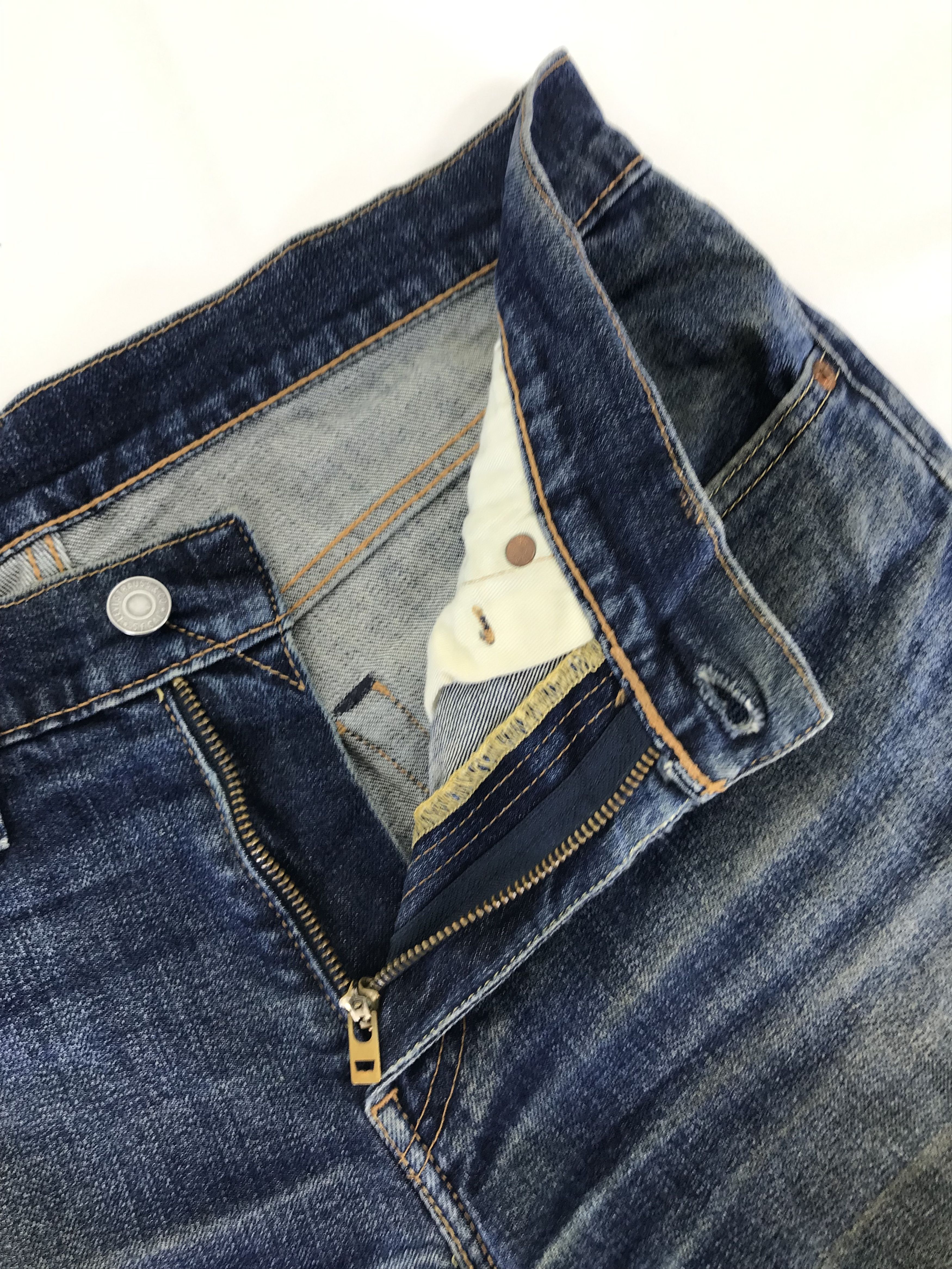 Levi's Vintage Levi's 511 Faded Blue Jeans Distressed Denim Size US 31 - 9 Thumbnail