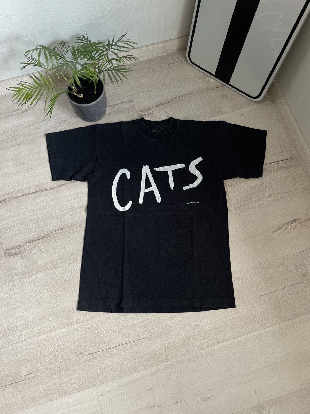 Grailed Vintage 1981 The Cats Rock Band Screen Stars Tee Hard Metal Size US M / EU 48-50 / 2 - 1 Thumbnail