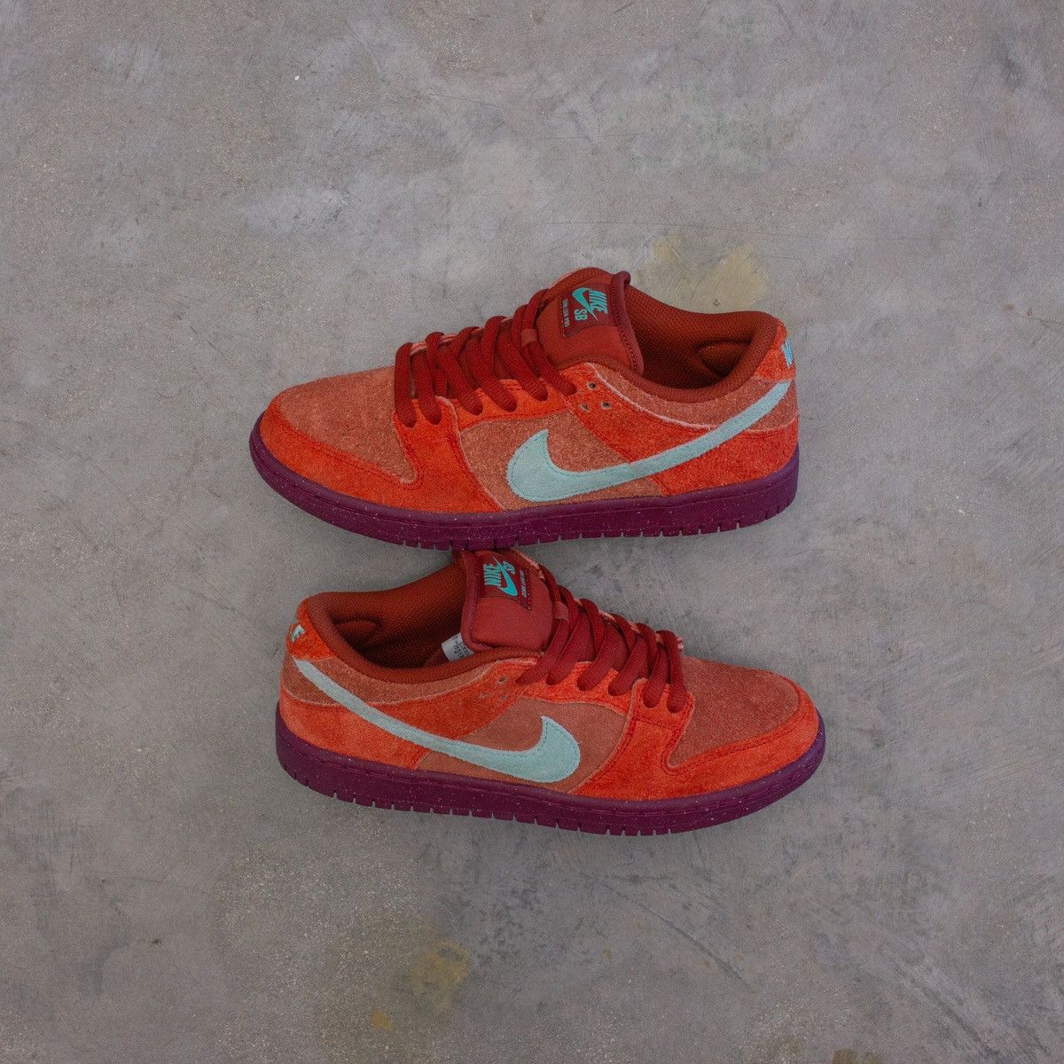 Nike Nike Dunk Low SB 'Mystic Red' - DV5429 601 Size Size US 7.5 / IT 37.5 - 1 Thumbnail