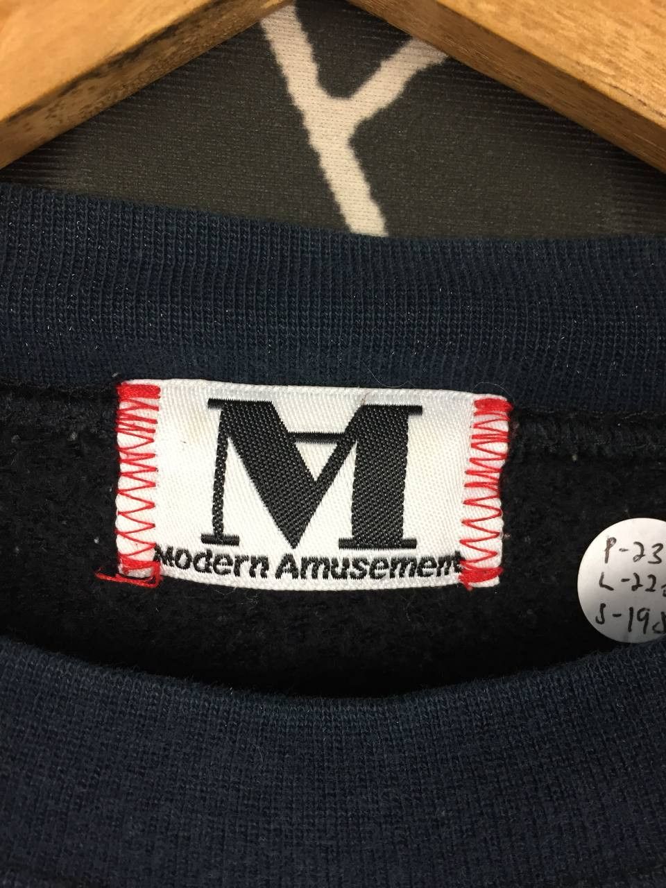 Modern Amusement Vtg Modern Amusement Crow Logo Boxy Fit Sweatshirt Size US M / EU 48-50 / 2 - 10 Thumbnail