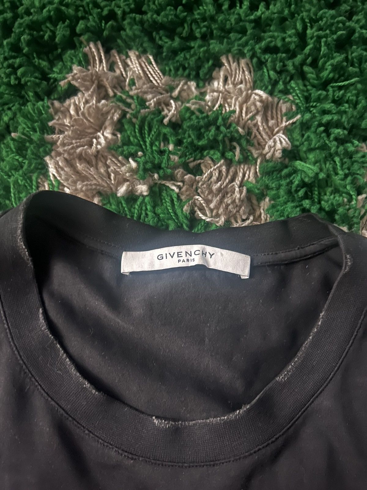 Givenchy Sz XXL Givenchy mad love tour tee Size US XXL / EU 58 / 5 - 4 Thumbnail