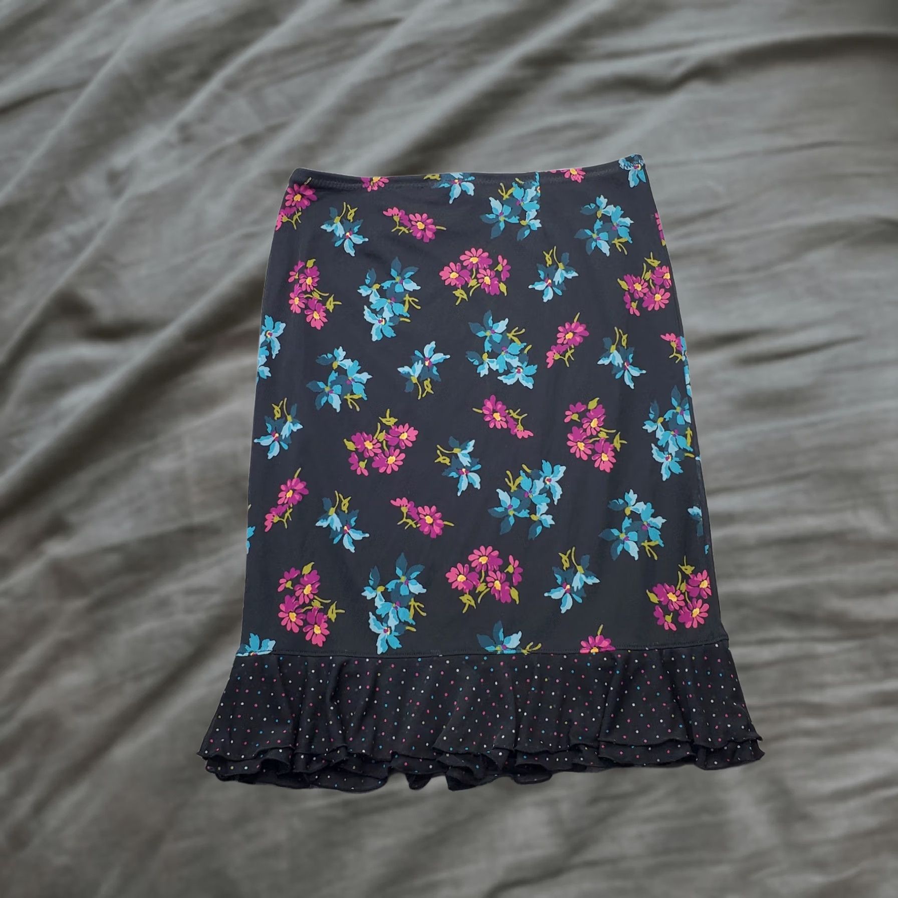 Express Express Skirt Women S Floral Multicolor Ruffle Hem Pull On Short Size: Womens Size S Size 28" / US 6 / IT 42 - 1 Thumbnail