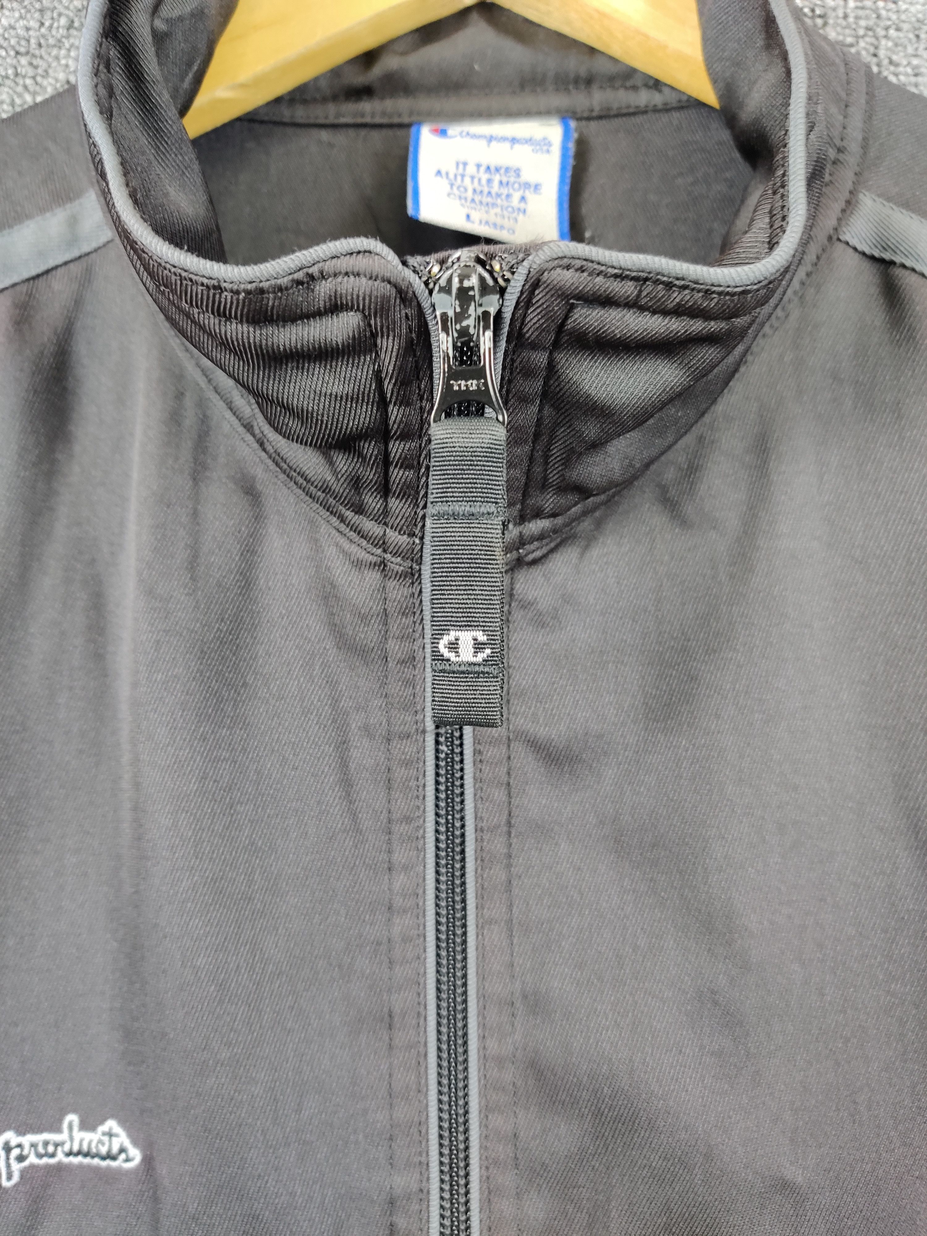 Champion × Vintage Japanese Brand Champion Windbreaker Zipper Jacket Size US L / EU 52-54 / 3 - 7 Thumbnail