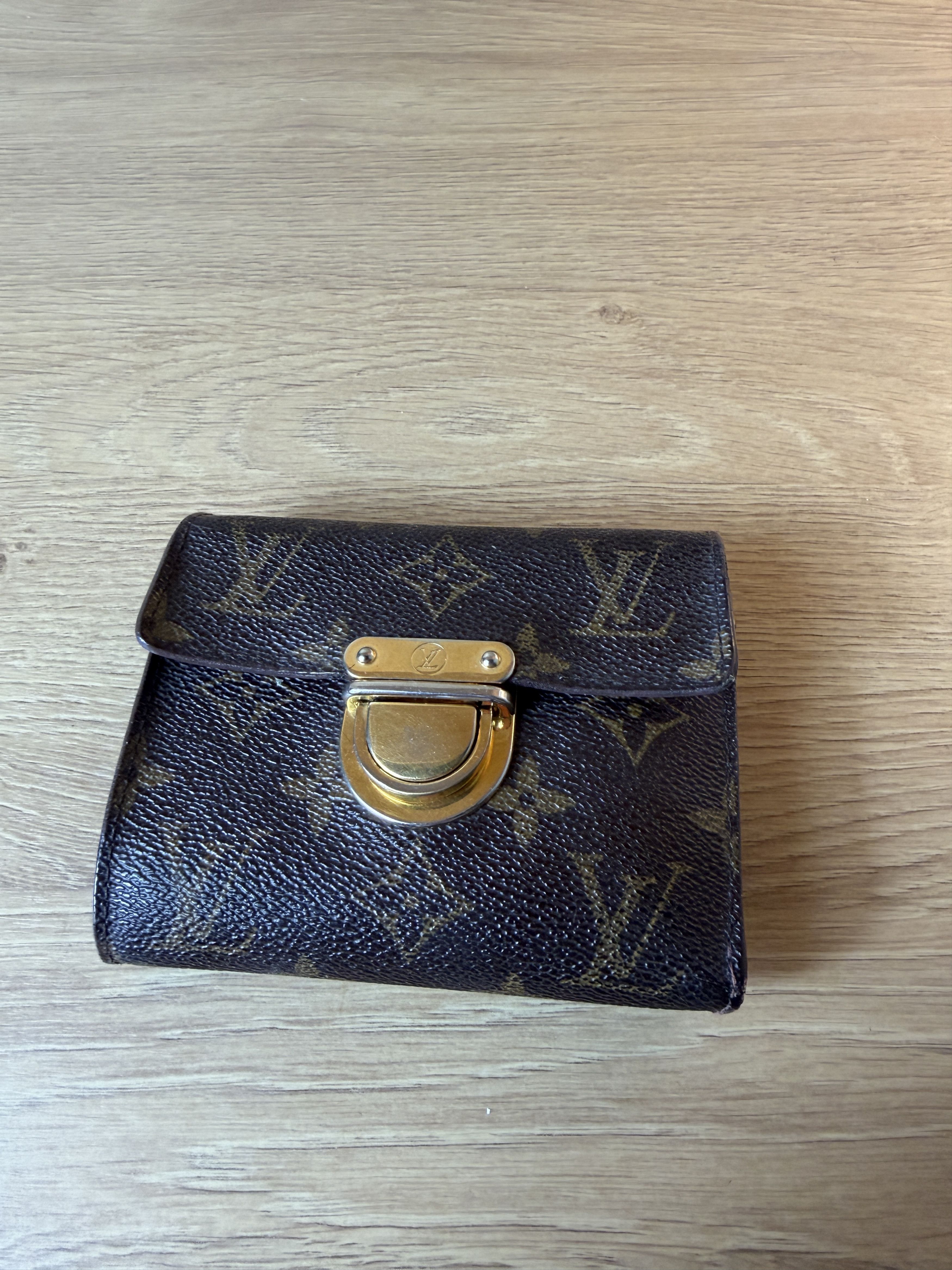 Louis Vuitton vintage louis vuitton wallet monogram Size ONE SIZE - 1 Thumbnail