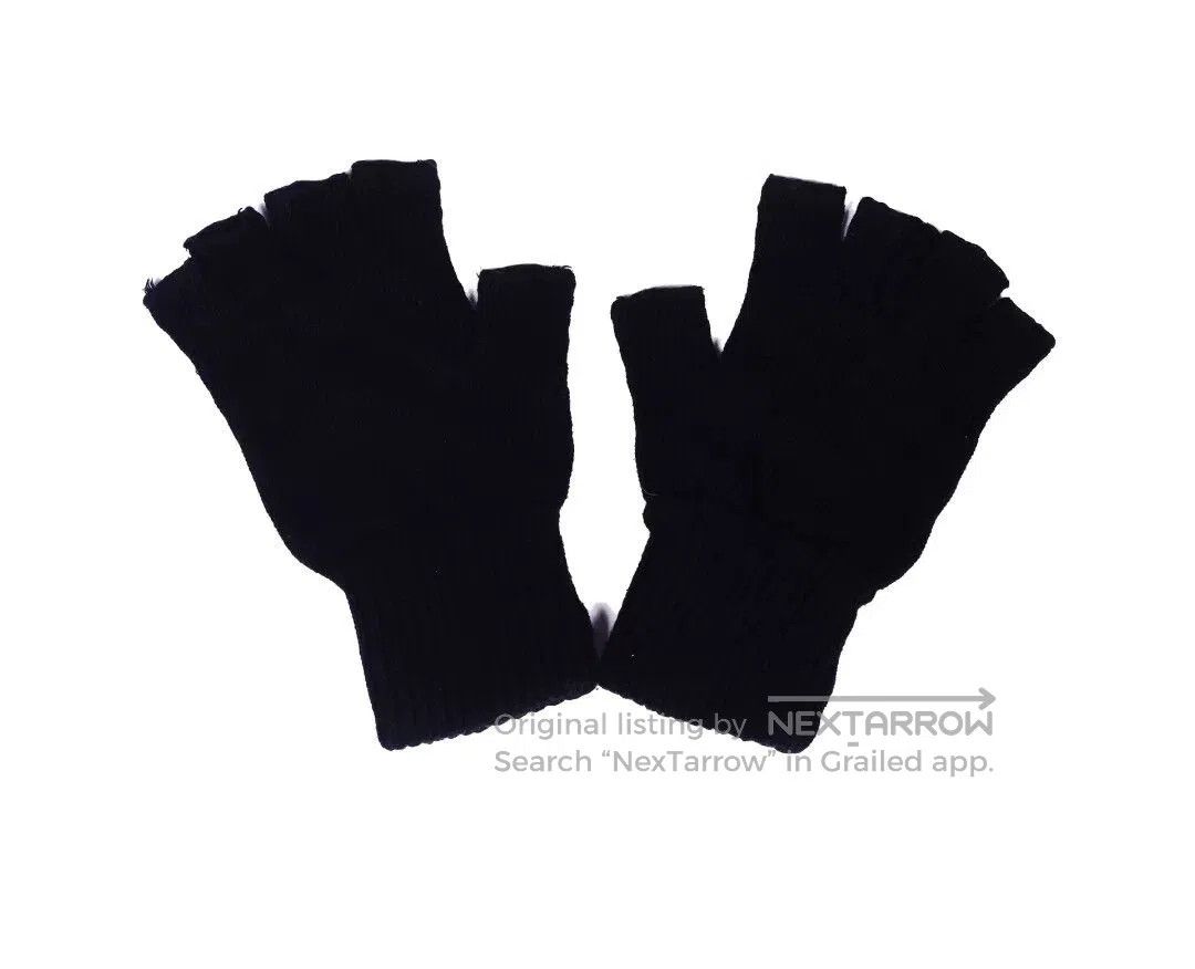 Mastermind Japan mastermind Japan Skull Embroidery Fingerless Gloves. Size ONE SIZE - 2 Thumbnail