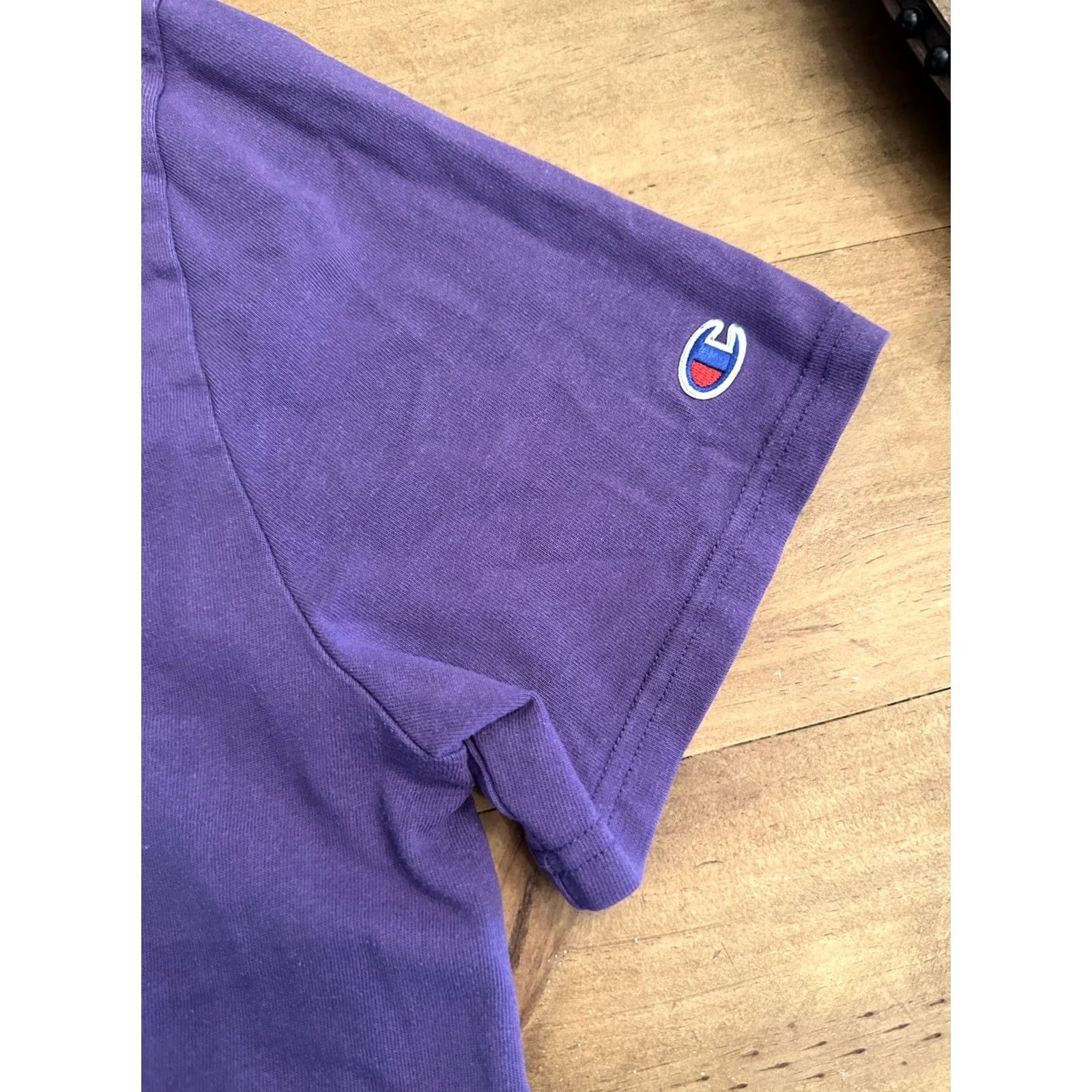 Champion VINTAGE Champion Logo T-Shirt Mens Regular Size M Purple Cotton 90s Retro USA Short Sleeve Embroidered Team Tee Size US M / EU 48-50 / 2 - 3 Thumbnail