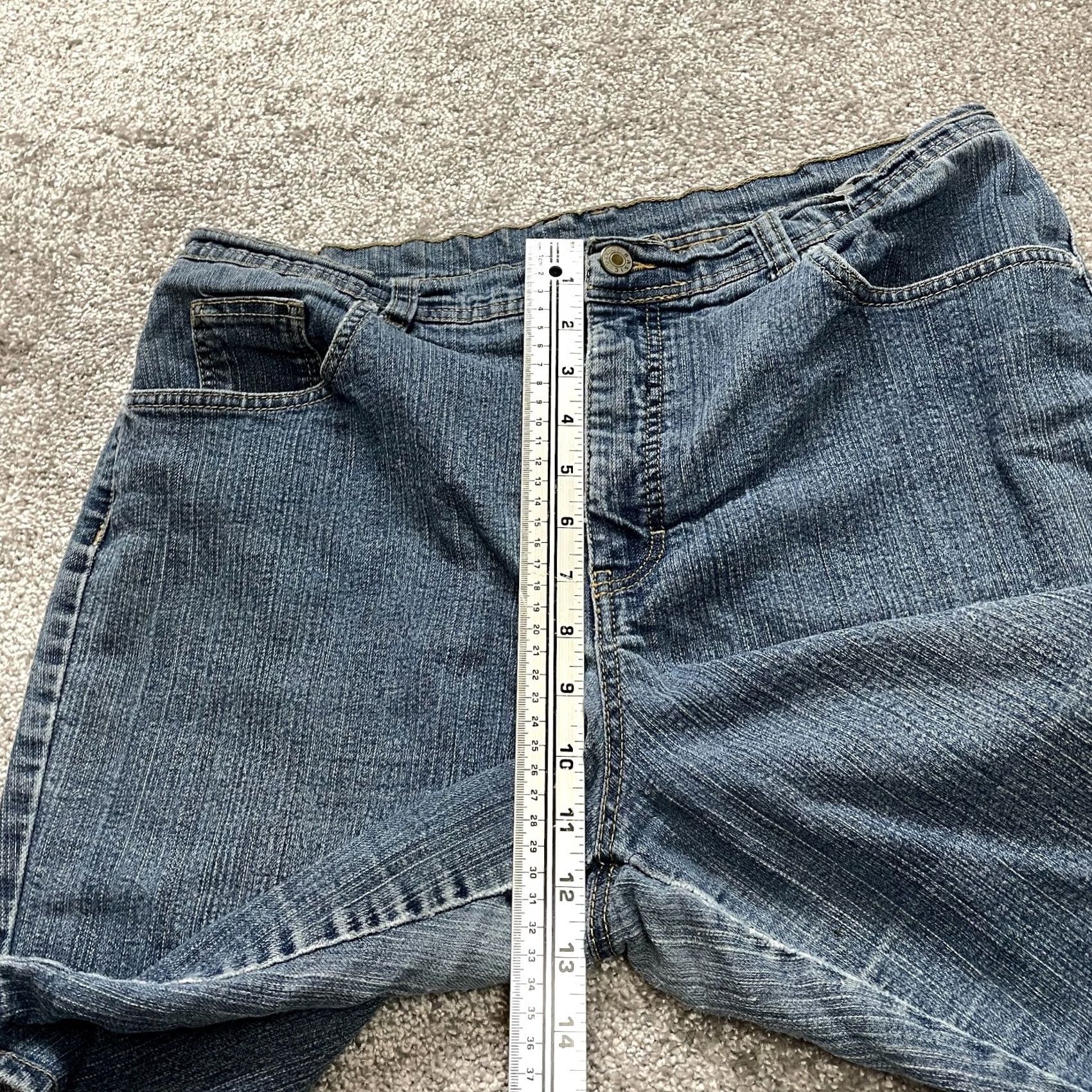 Basic Editions Basic Editions Shorts Womens 16 Blue Denim Dark Wash Jean High Rise 10" Inseam Size 38" / US 16 / IT 52 - 3 Thumbnail
