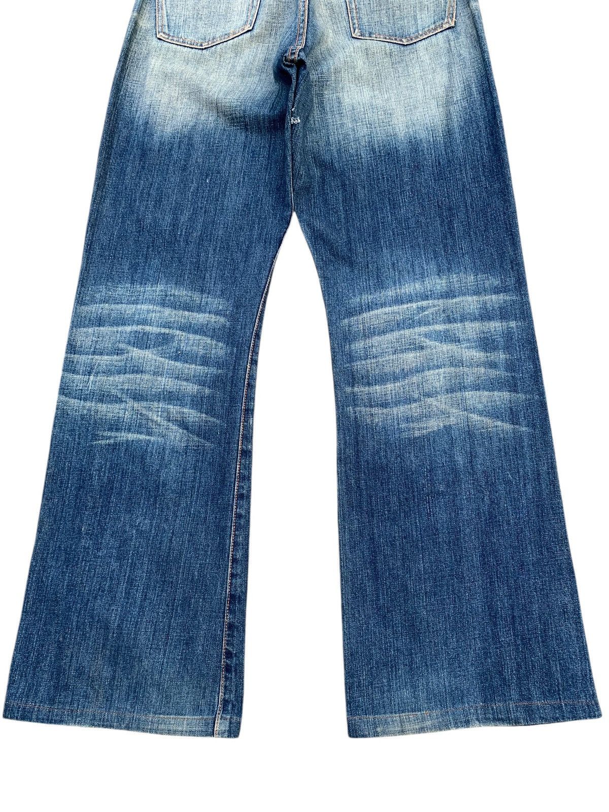 semanticdesign FLARE SEMANTIC DESIGN RUSTY JAPANESE DISTRESSED DENIM Size US 31 - 8 Thumbnail