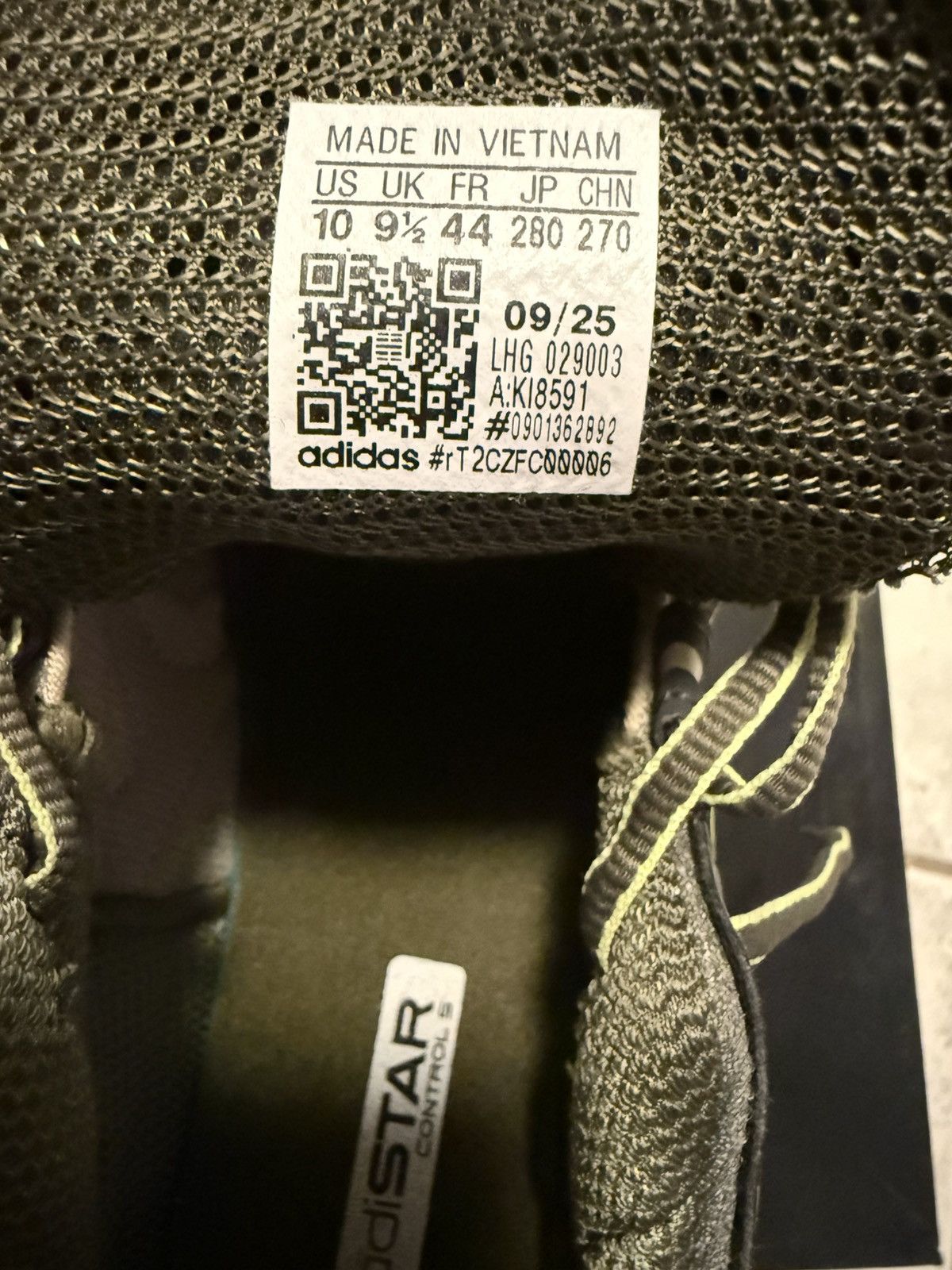 Adidas Adistar Control 5 Size US 10 / EU 43 - 9 Thumbnail