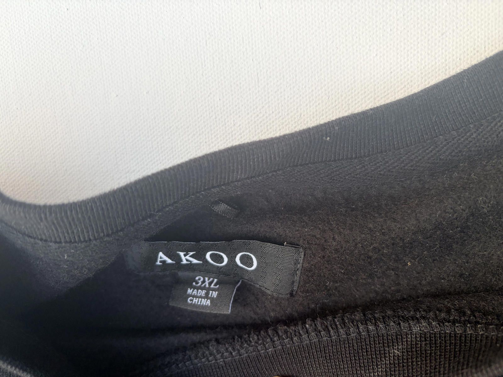 AKOO AKOO Studios Black Art Graphic Sweatshirt (Size 3XL) Size US XXL / EU 58 / 5 - 2 Thumbnail