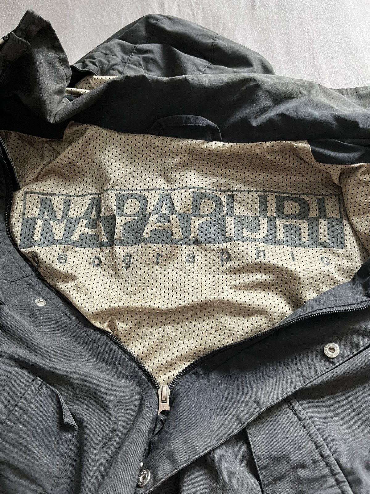 Napapijri Napapijri rainjacket Size US L / EU 52-54 / 3 - 6 Thumbnail