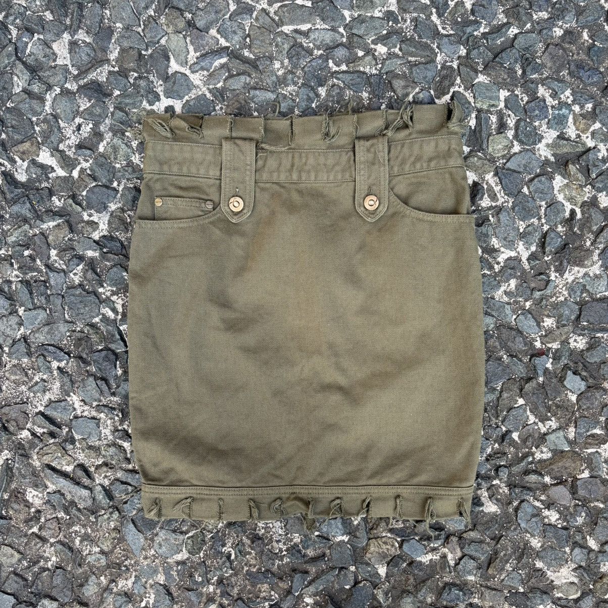 Alexander McQueen Vintage Alexander Mcqueen Olive Frayed Skirt 2002 Size 28" / US 6 / IT 42 - 1 Thumbnail