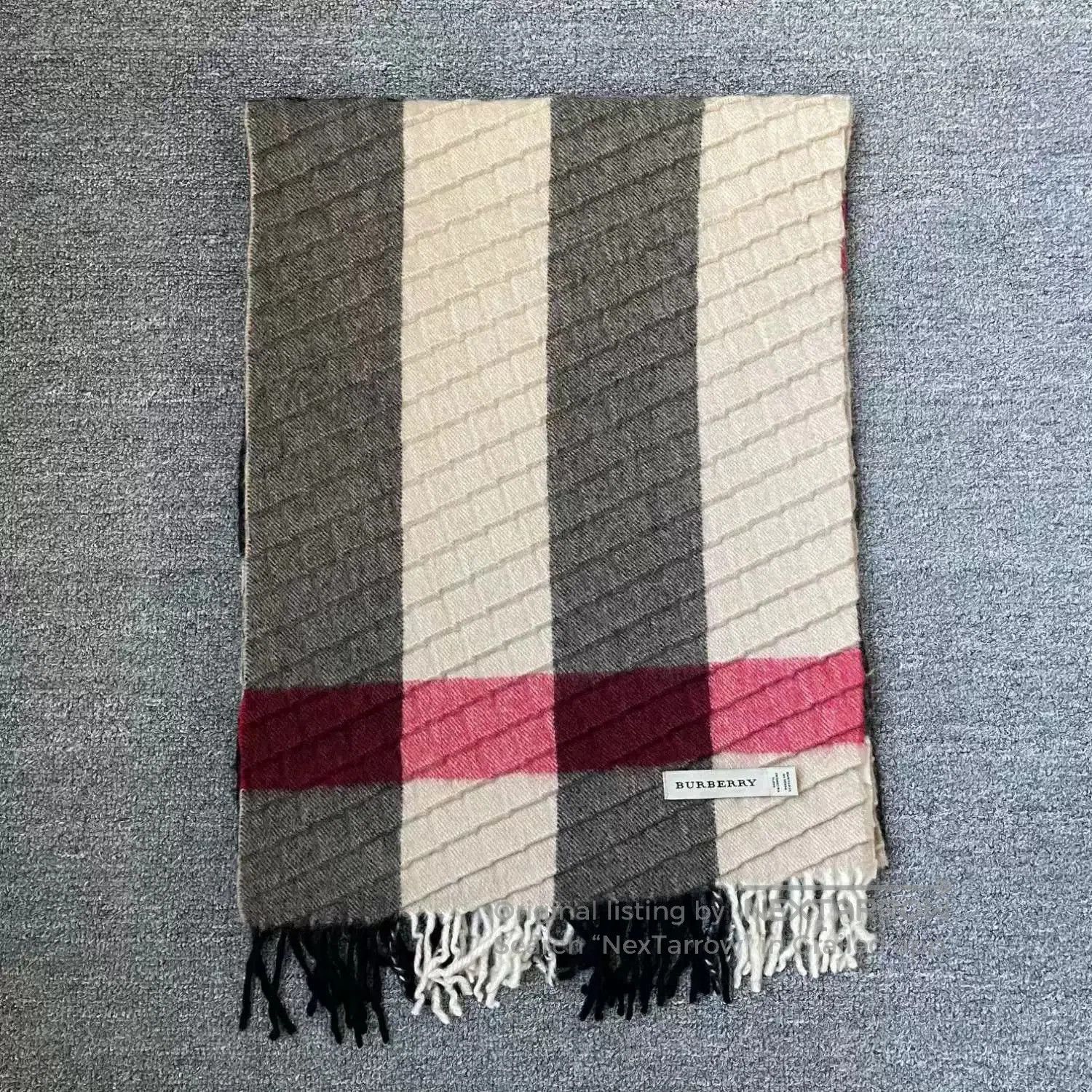 Burberry Burberry Classic Check Wool Wrap Scarf. Size ONE SIZE - 1 Thumbnail