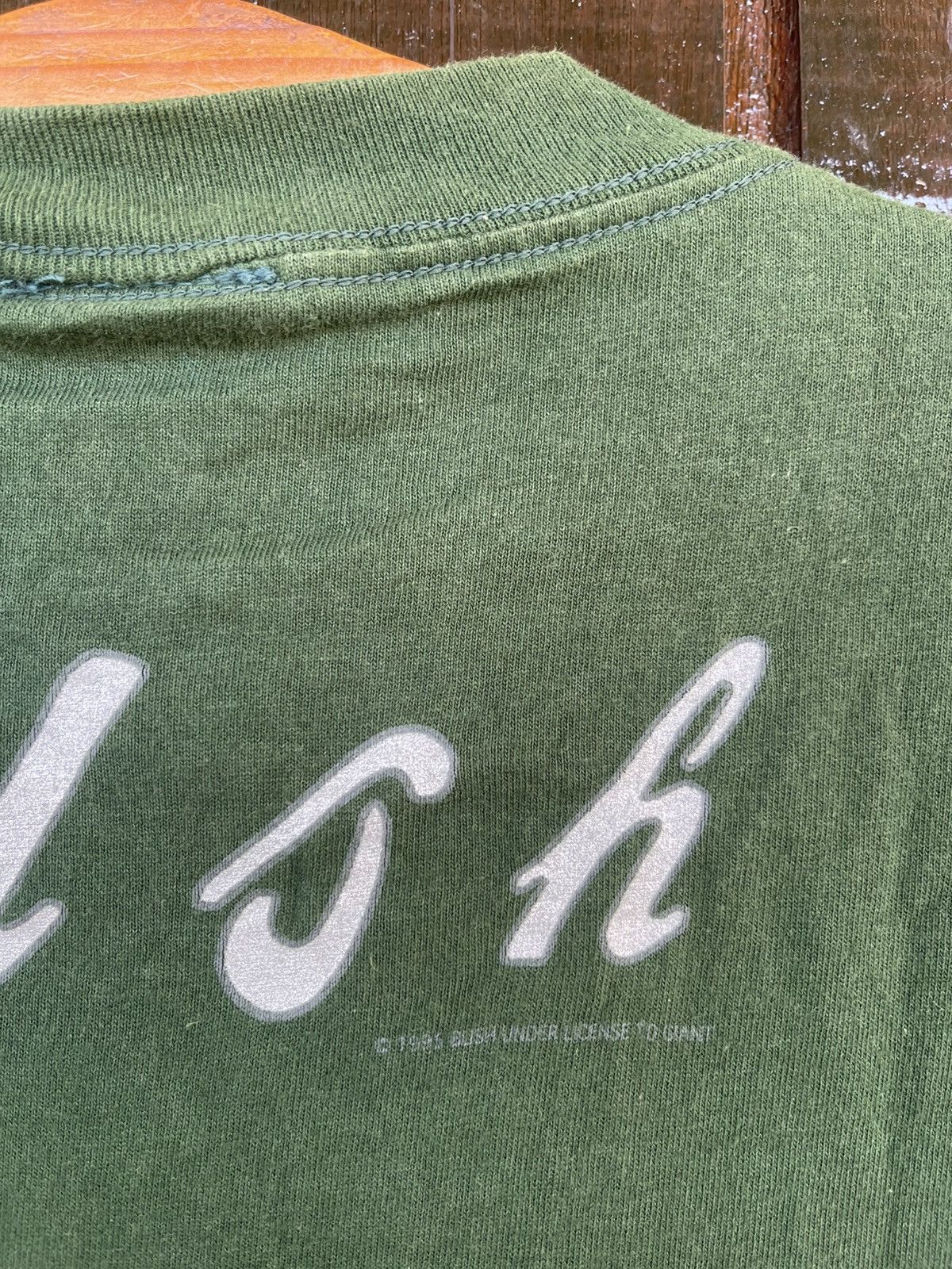 Vintage Vintage 90s Bush band tee Size US L / EU 52-54 / 3 - 9 Thumbnail
