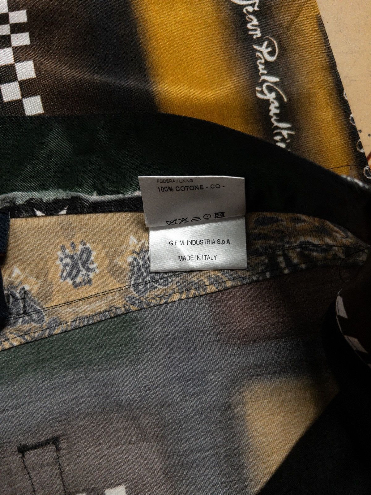 Jean Paul Gaultier - 𝐉𝐞𝐚𝐧 𝐏𝐚𝐮𝐥 𝐆𝐚𝐮𝐥𝐭𝐢𝐞𝐫 𝐅𝐮𝐥𝐥 𝐏𝐫𝐢𝐧𝐭𝐞𝐝 𝐏𝐚𝐧𝐭 - Size 27" / US 4 / IT 40 - 8 Thumbnail