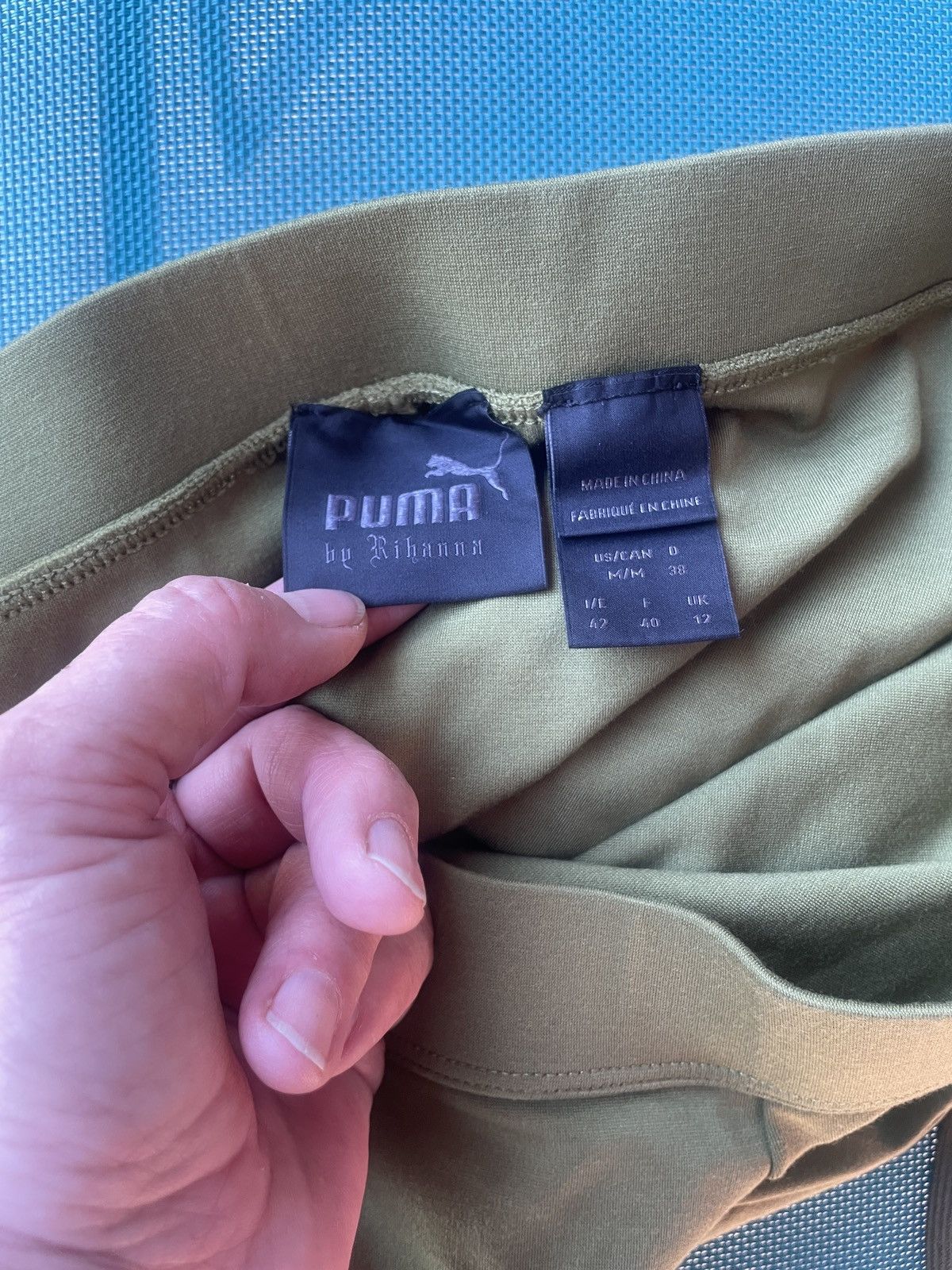 Fenty × Puma Fenty lace up leggings olive green medium Size 32" / US 10 / IT 46 - 7 Thumbnail