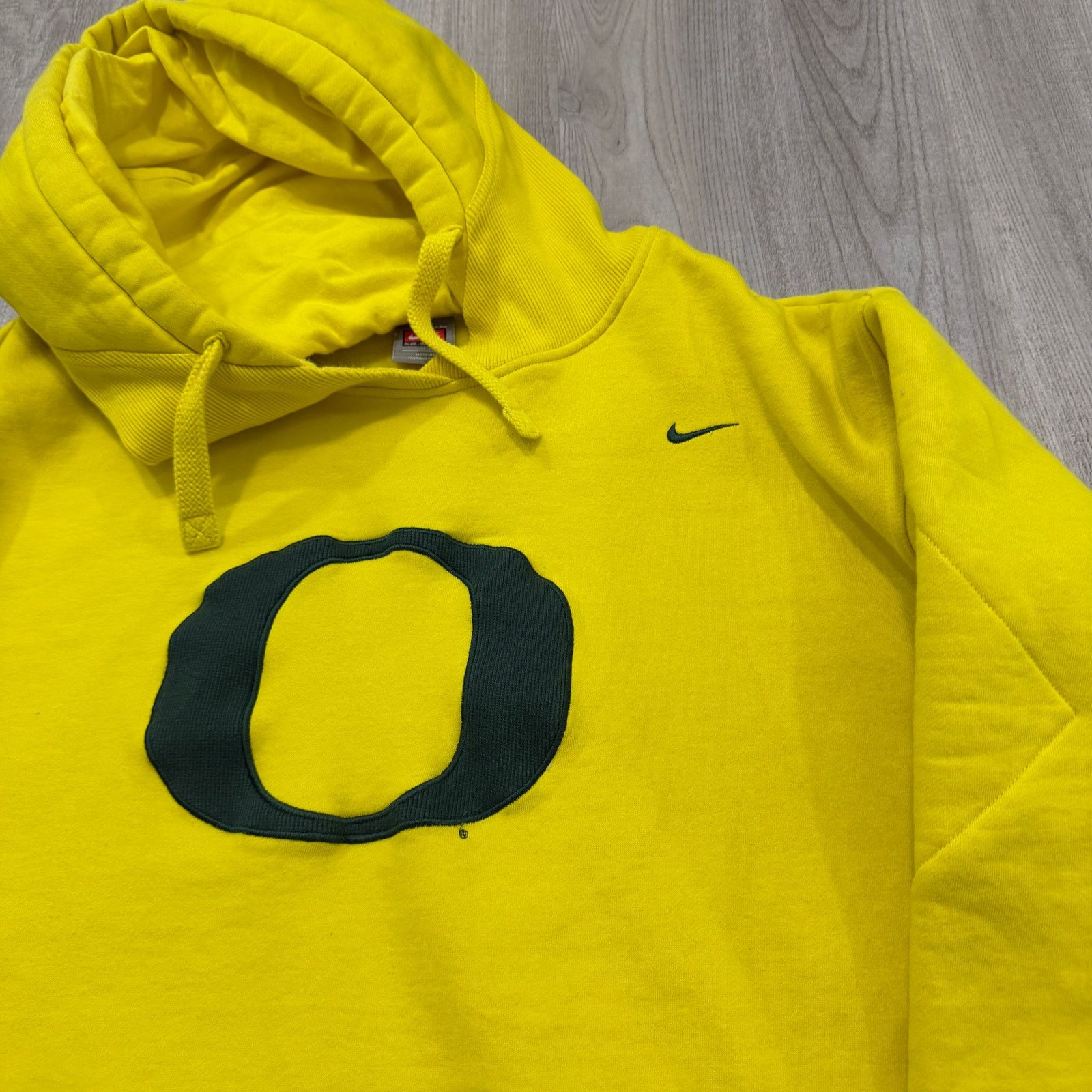 Nike Vintage Nike Oregon Ducks Hoodie Men's 2XL Yellow Green Size US XXL / EU 58 / 5 - 3 Thumbnail