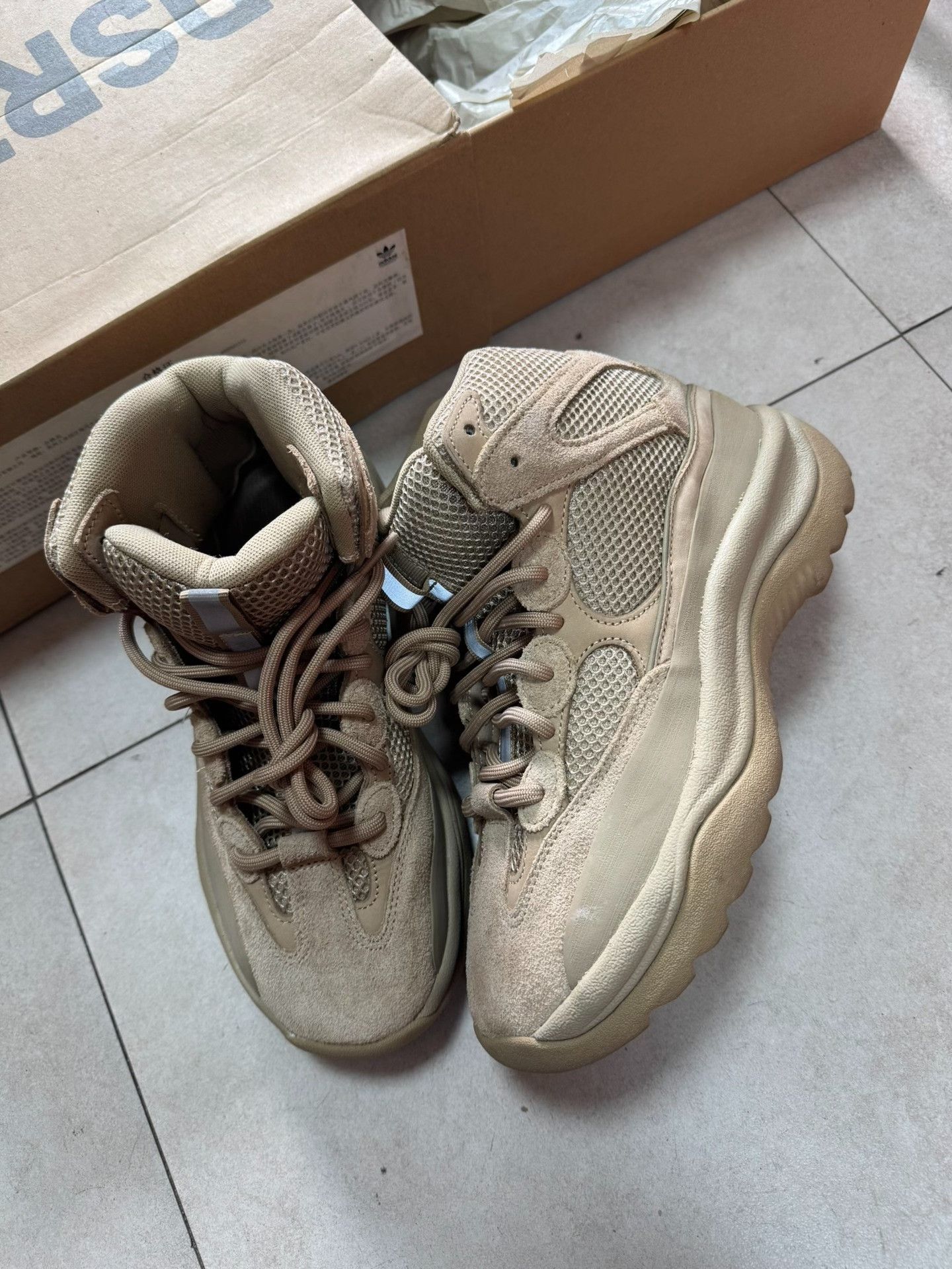 Yeezy Yeezy Yellow Boots 41 Men Size US 8.5 / EU 41-42 - 1 Thumbnail