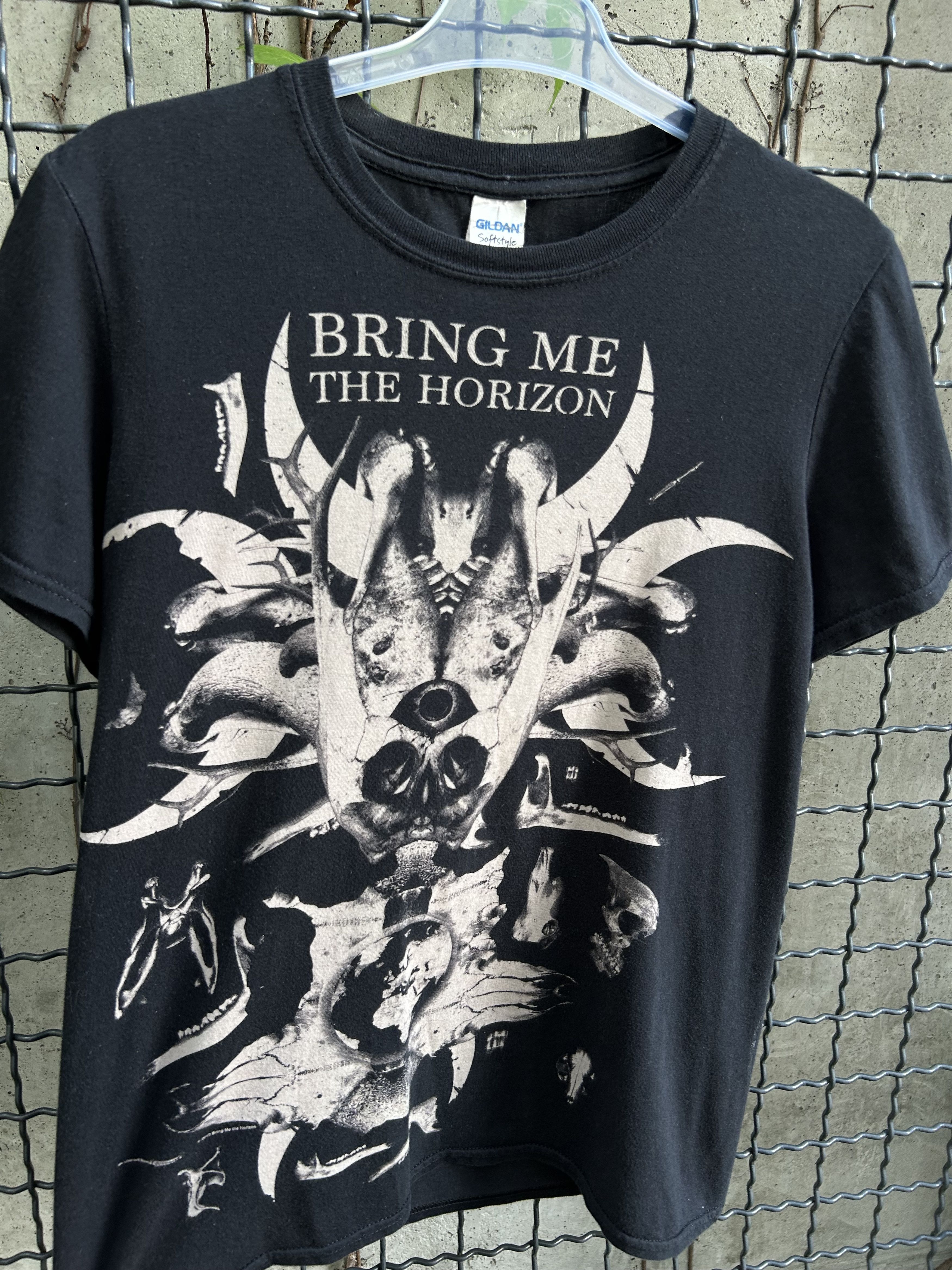 Band Tees × Vintage Vintage 2013 Bring Me the Horizon Rock Band T-shirt Size US M / EU 48-50 / 2 - 3 Thumbnail