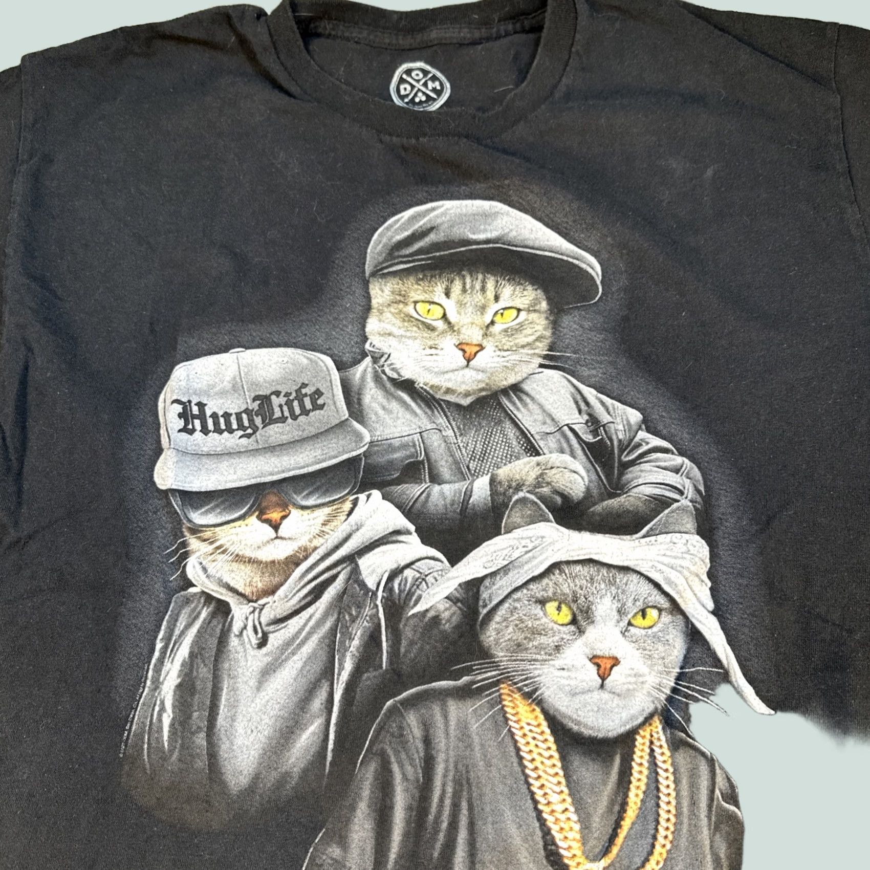 Vintage VINTAGE DOM Art Co. Hug Life Thug Cats Hip Hop T-Shirt Large Black Unisex Adults Short Sleeve Mens Womens Size US L / EU 52-54 / 3 - 1 Thumbnail