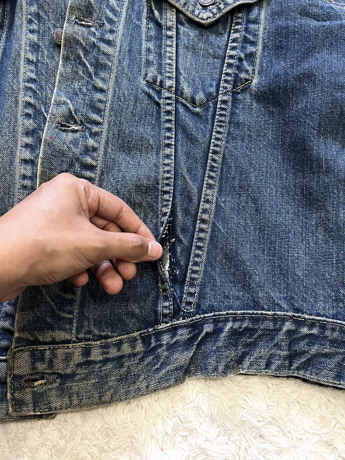 Levi's vintage 1960's levis 70505 trucker denim "TRASH" jacket Size US M / EU 48-50 / 2 - 11 Thumbnail