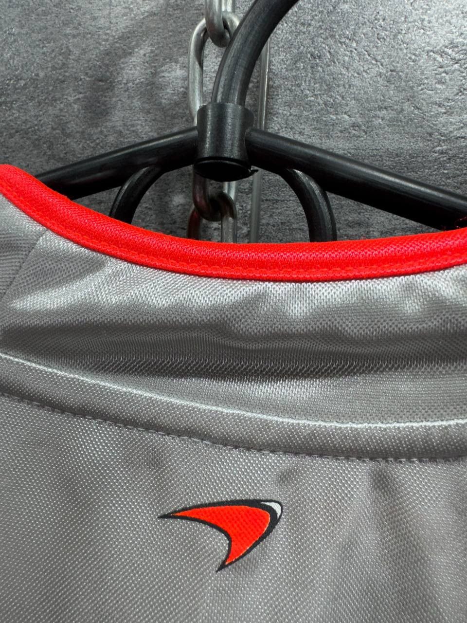 Mercedes-Benz McLaren Mercedes Benz Vodafone Formula 1 F1 Team Racing Size US L / EU 52-54 / 3 - 15 Thumbnail