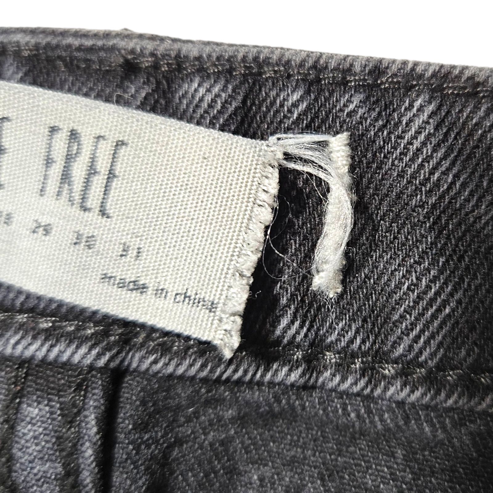 Free People EUC Free People Mini Zip It Up Skirt Sz. 4 Washed Black Size 27" / US 4 / IT 40 - 8 Thumbnail