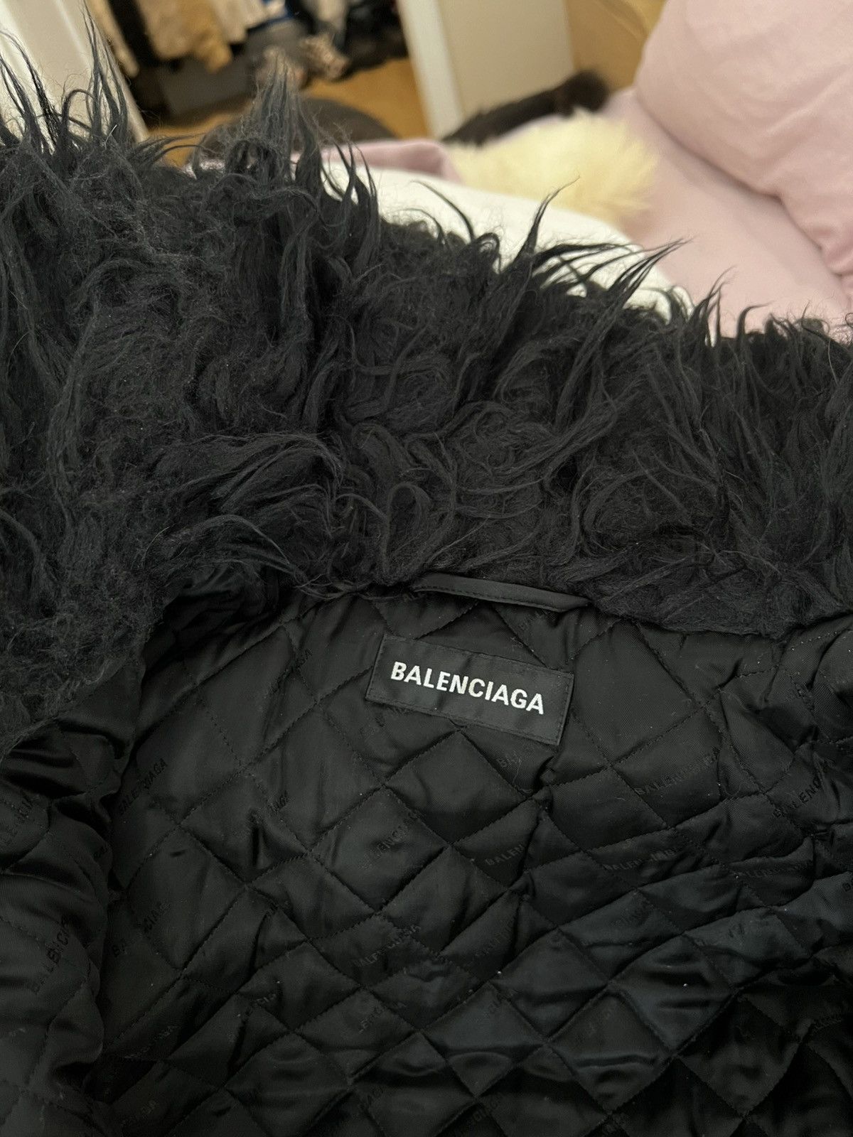 Balenciaga Balenciaga Fall 20 Faux Fur Bomber jacket Size US S / EU 44-46 / 1 - 4 Thumbnail