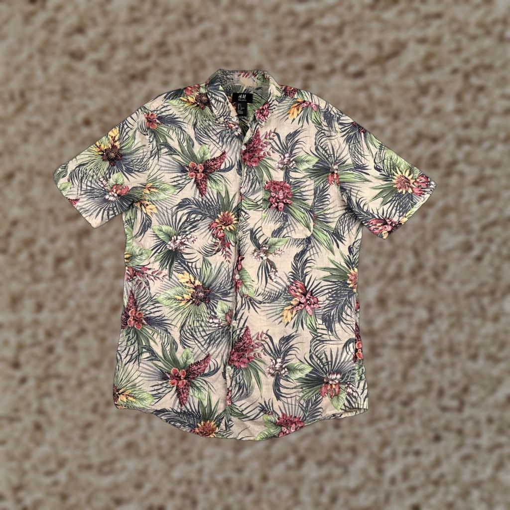 H&M VINTAGE H&M Divided Shirt Adult Small Beige Floral Leaf 100% Cotton Hawaiian Pocket Mens Small Beige Floral Hawaiian Shirt 90s Theme? Size US S / EU 44-46 / 1 - 1 Thumbnail