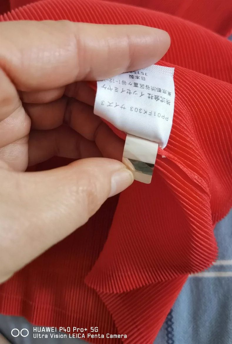 Issey Miyake issey miyake size：3 Red short sleeves 2506-Nextarrow Size XXS / US 00 / IT 34 - 3 Thumbnail