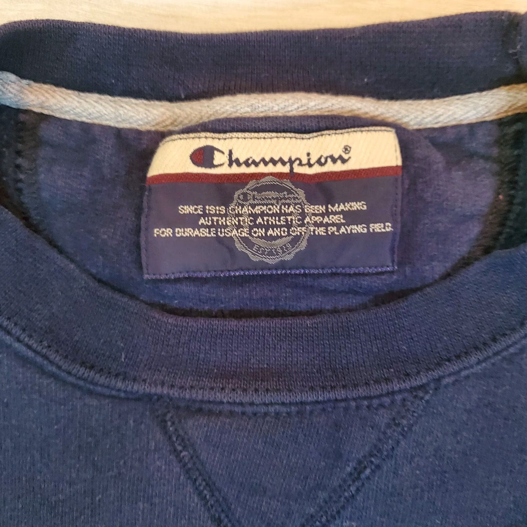 Champion VINTAGE Champion Big Logo Pullover Sweatshirt Mens Navy Blue Size L Distressed 90s Sports Classic Football Basketball Crew Neck Sweatshirt Size US L / EU 52-54 / 3 - 5 Thumbnail